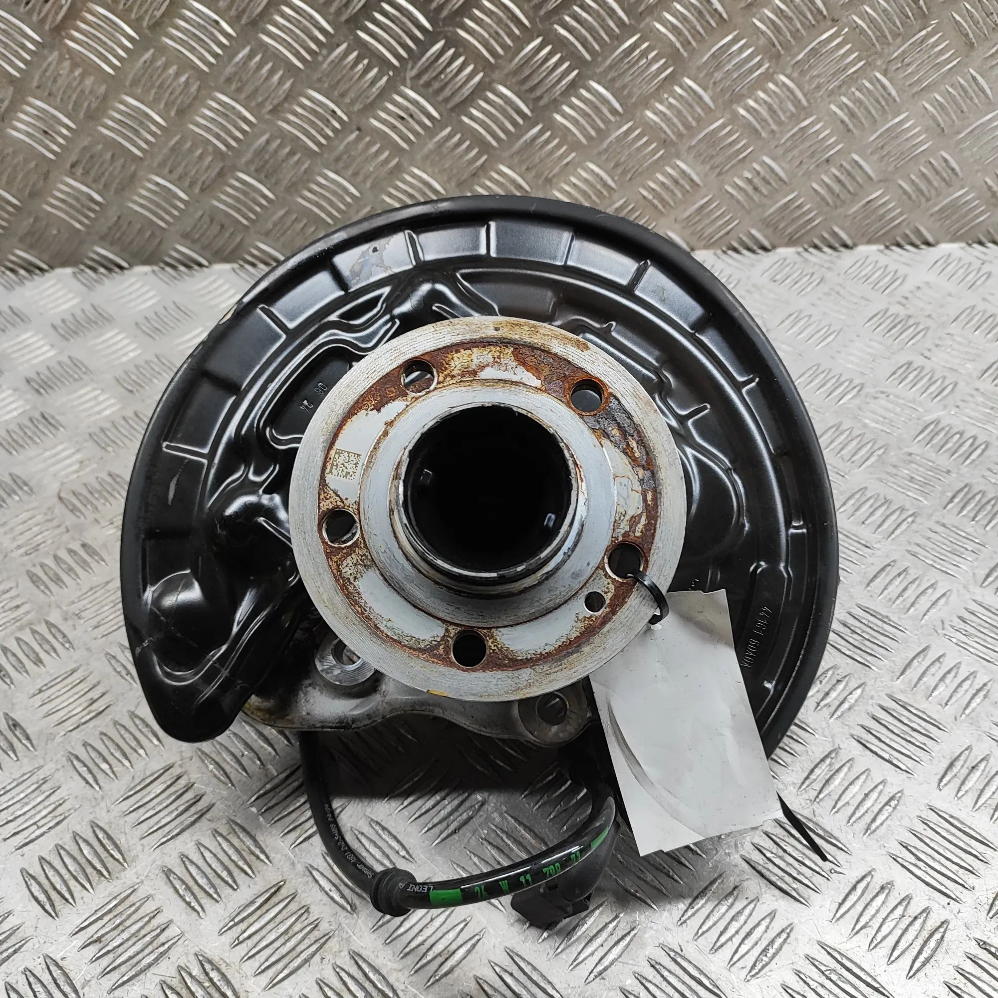 Mercedes-Benz CLA (C118) Rear Left Wheel Hub Spindle Rear Left Wheel Hub Spindle — MERCEDES BENZ CLA...
