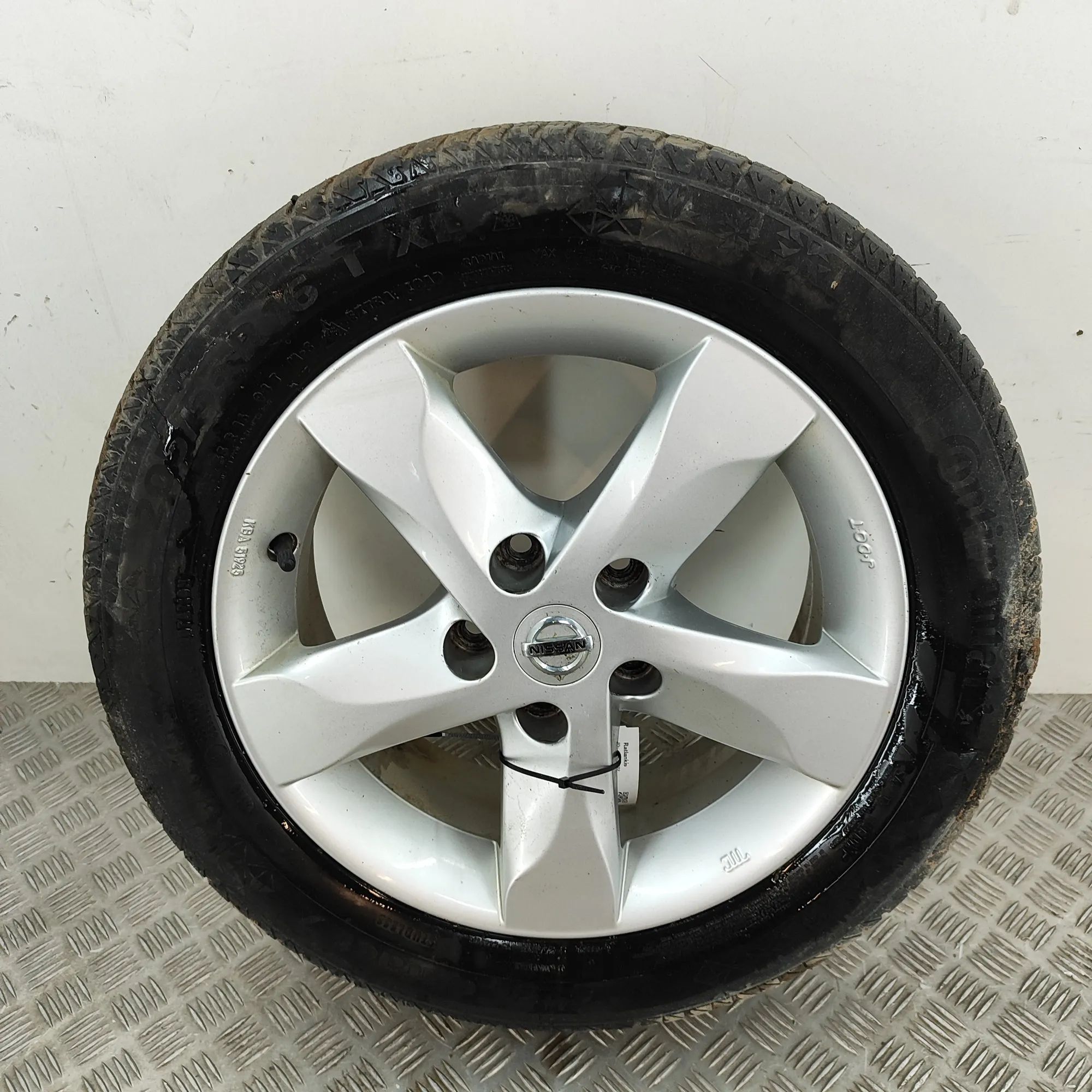 Nissan Leaf Alloy Wheel Alloy wheel — NISSAN LEAF (ZE1) (2017-...) — 40...