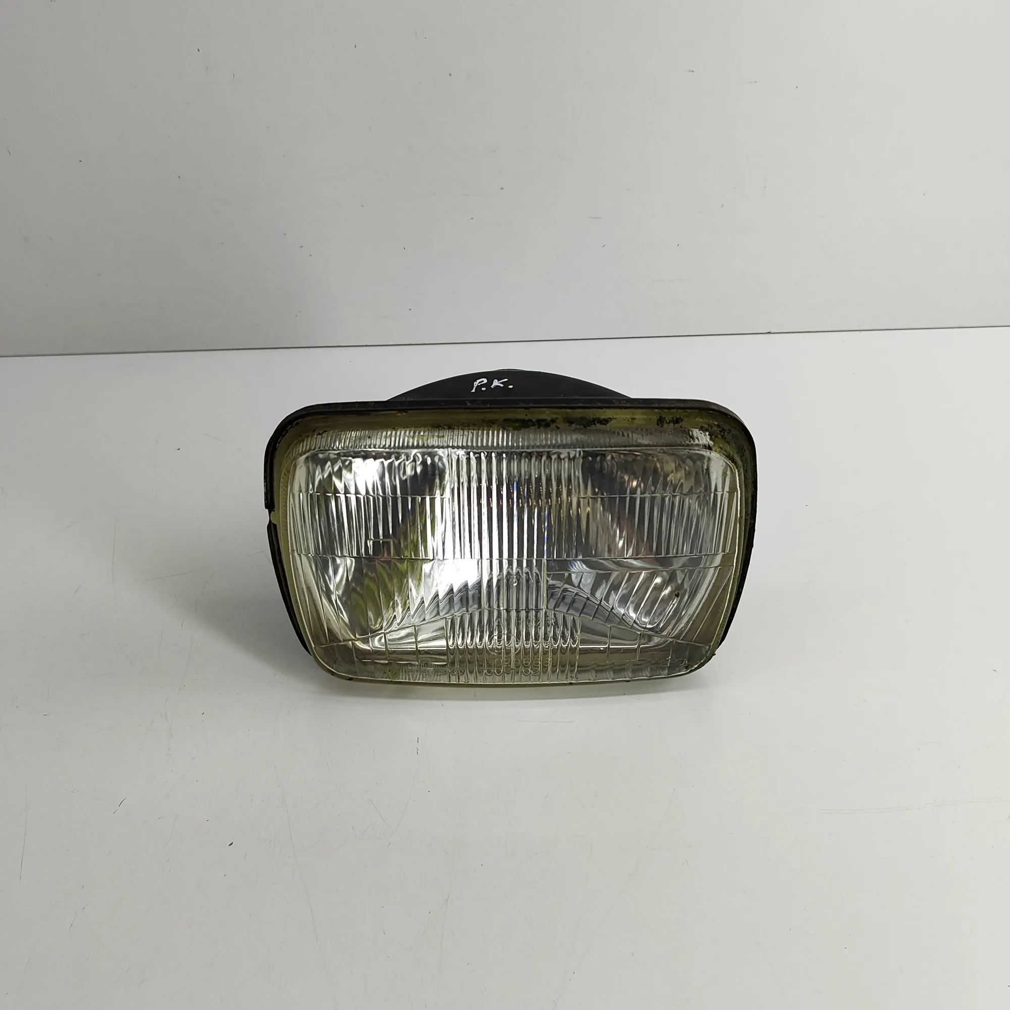 Mercedes-Benz 200 - 300 (W123) Front Left Fog Light Front Left Fog Light — MERCEDES BENZ S-CLASS (W...