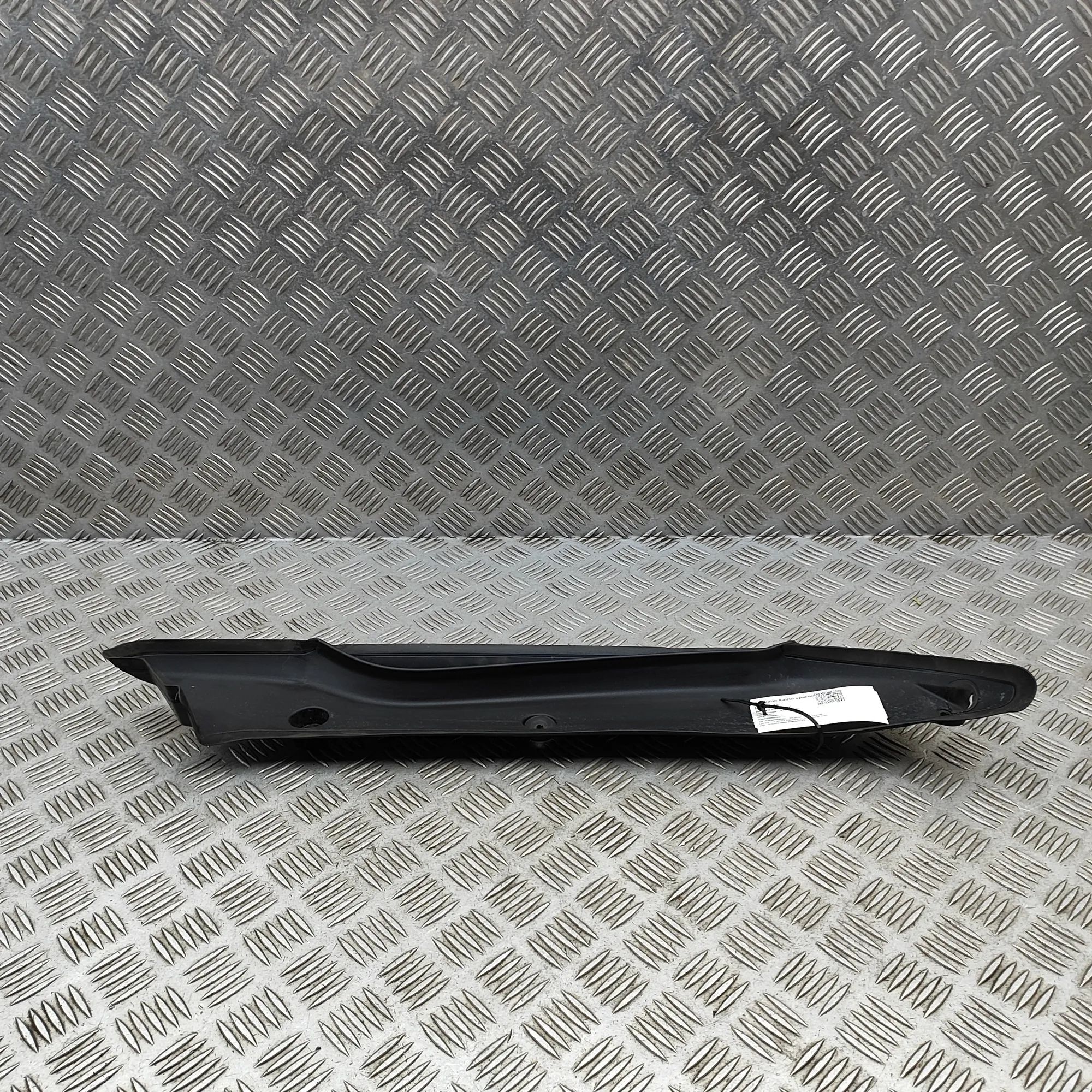 Porsche Taycan Plastic fender panel — front left Plastic fender panel — front left — PORSCHE TAY...
