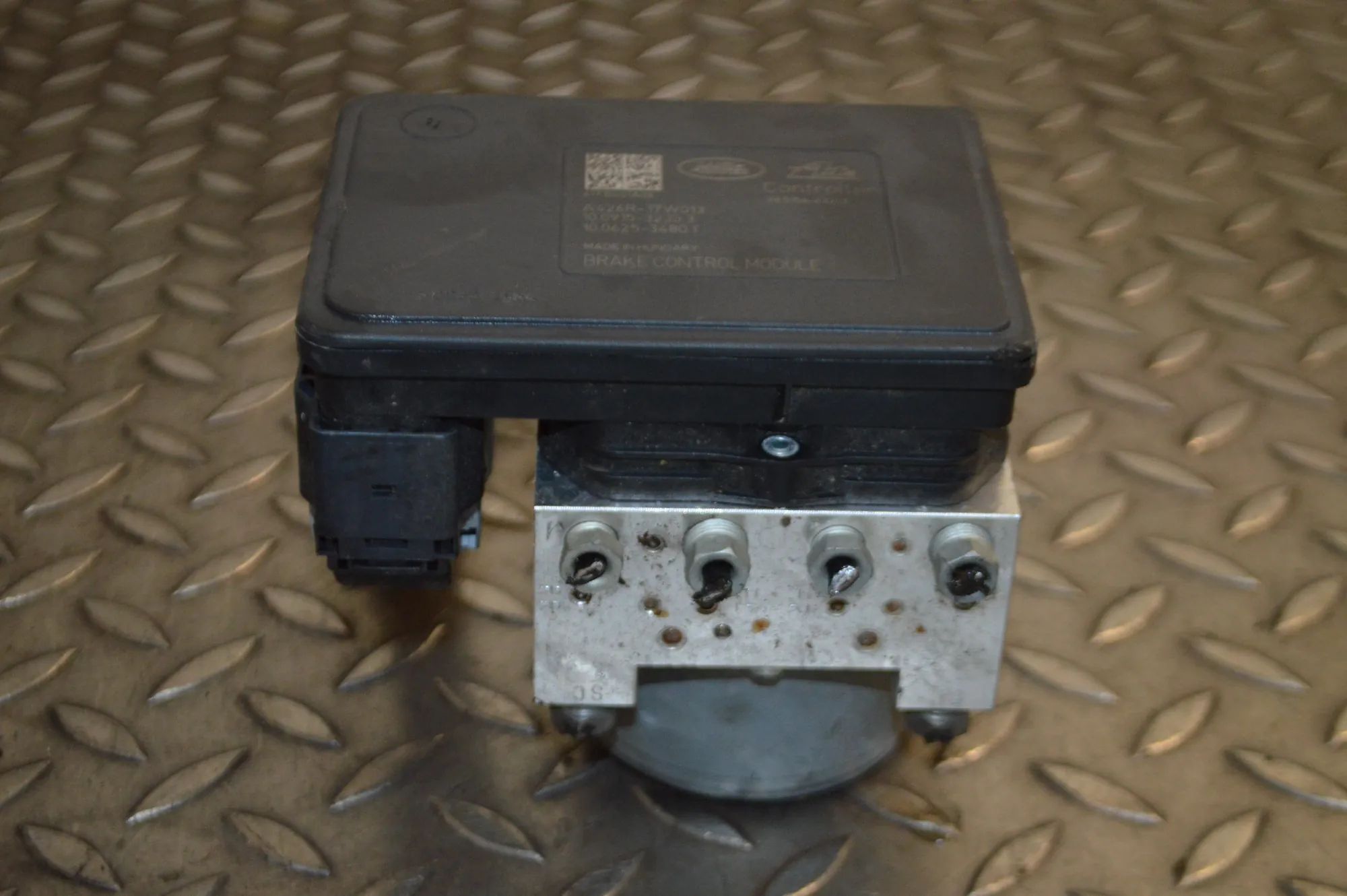 Land Rover Range Rover Evoque ABS hydraulic pump ABS Pump — LAND ROVER RANGE ROVER EVOQUE (L538)...