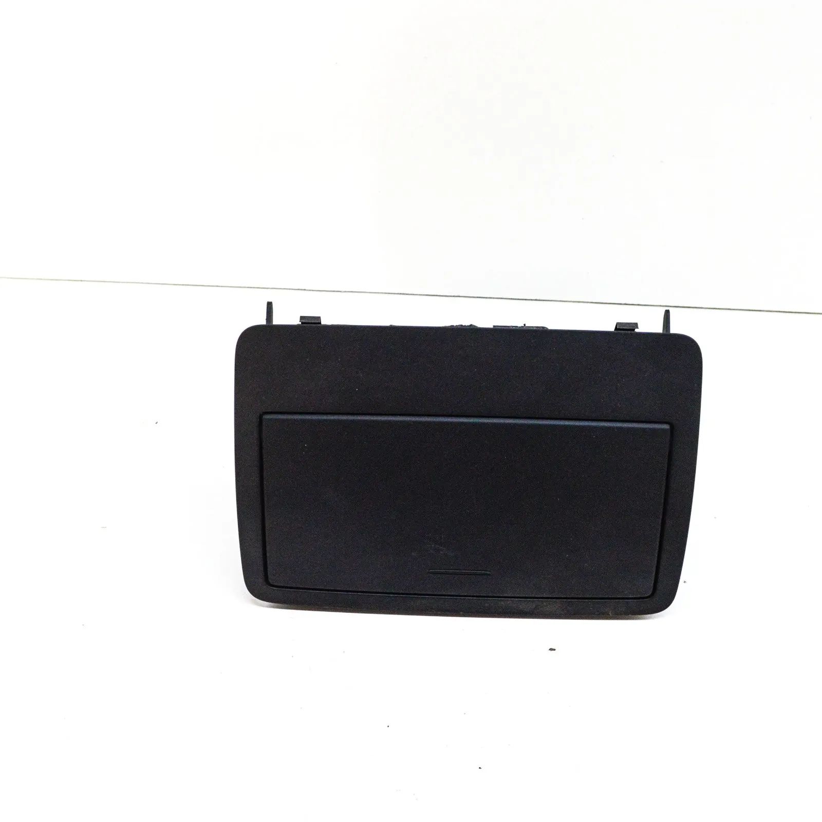 Audi Q3 (8U) Navigation display Navigation display — AUDI Q3 (8U) (2011-2018) —...