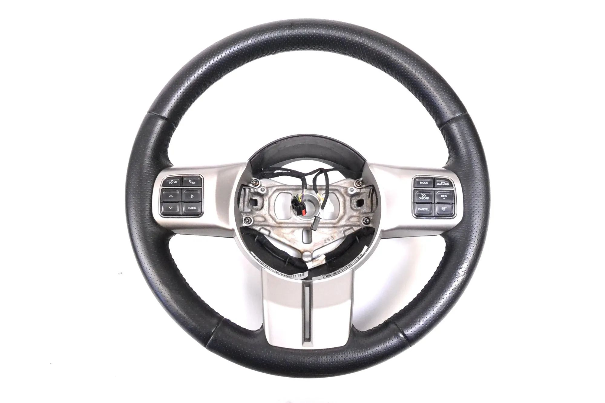 Jeep Grand Cherokee (WK) steering wheel