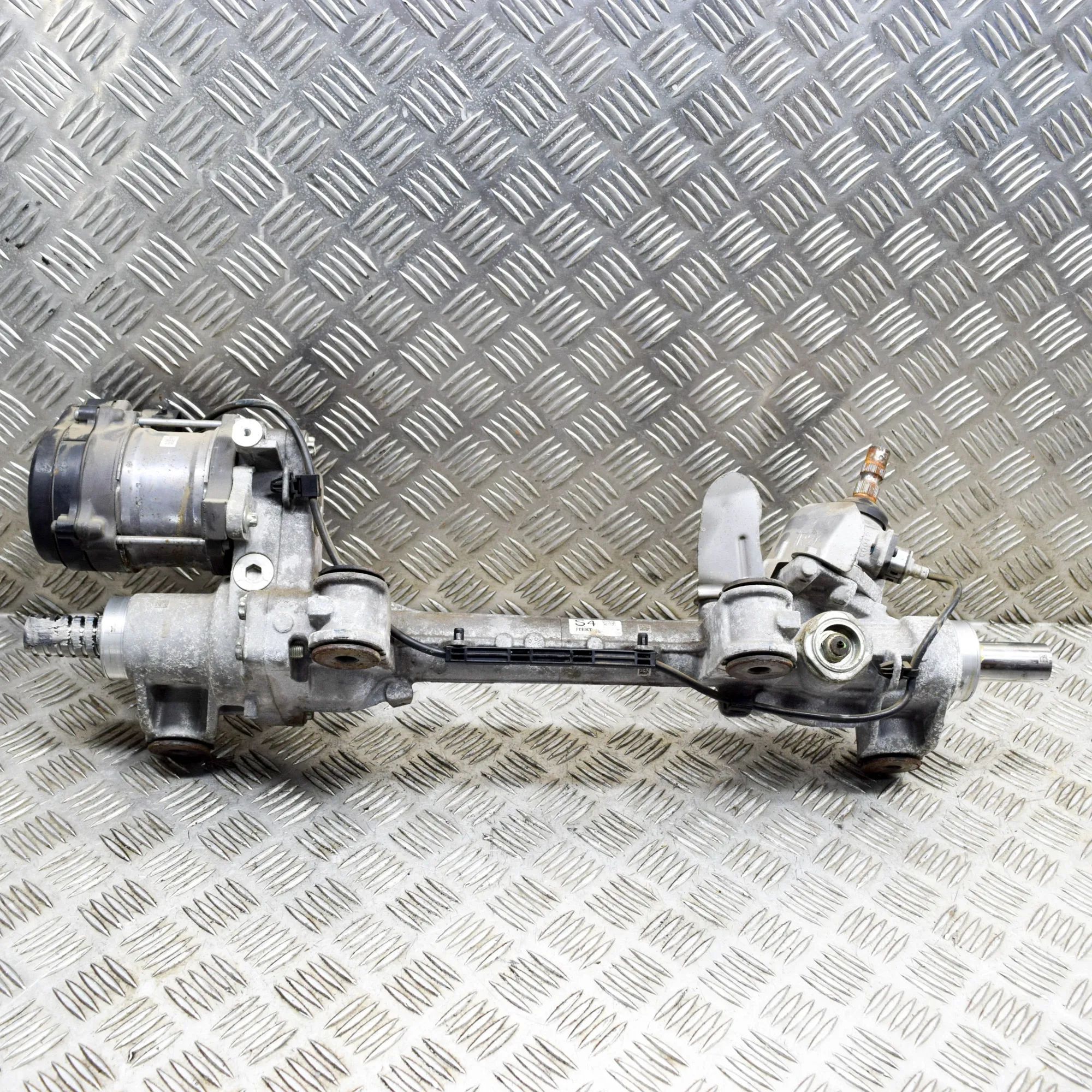 Toyota RAV4 (XA40) ohjaushammastanko Steering Rack — TOYOTA RAV (4 V XA50) (2018-......