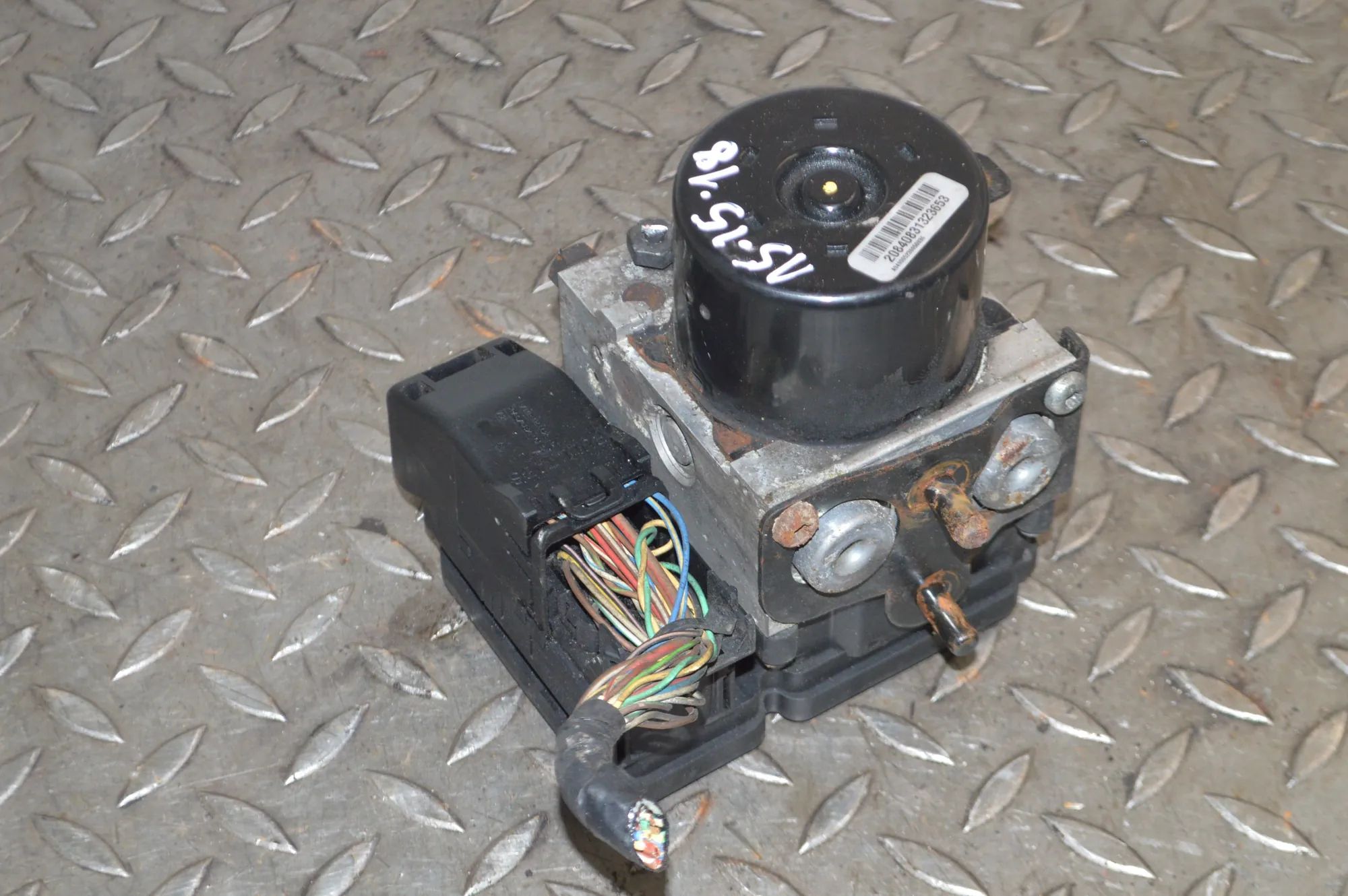 Jaguar XJ АБС Гидронасос  ABS Pump — JAGUAR XJ (X350) (2003-2009) — 5W93-...