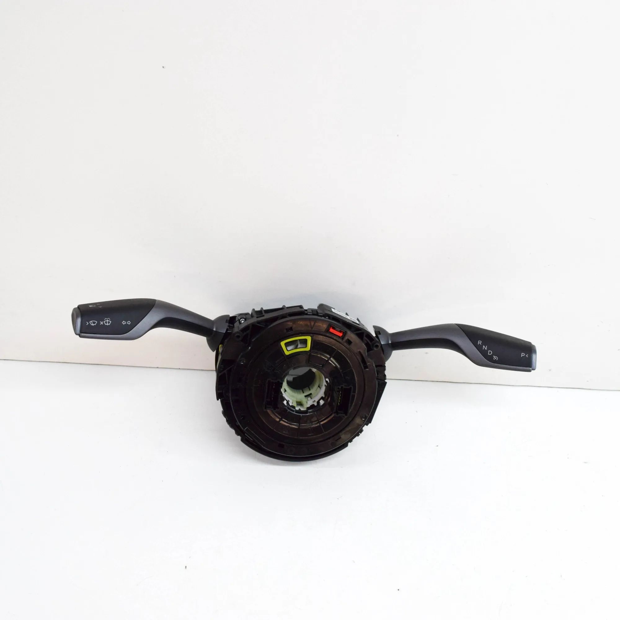 Tesla Model 3 Indicator Wiper Stalk Switch Indicator Wiper Stalk Switch — TESLA MODEL 3 (2...