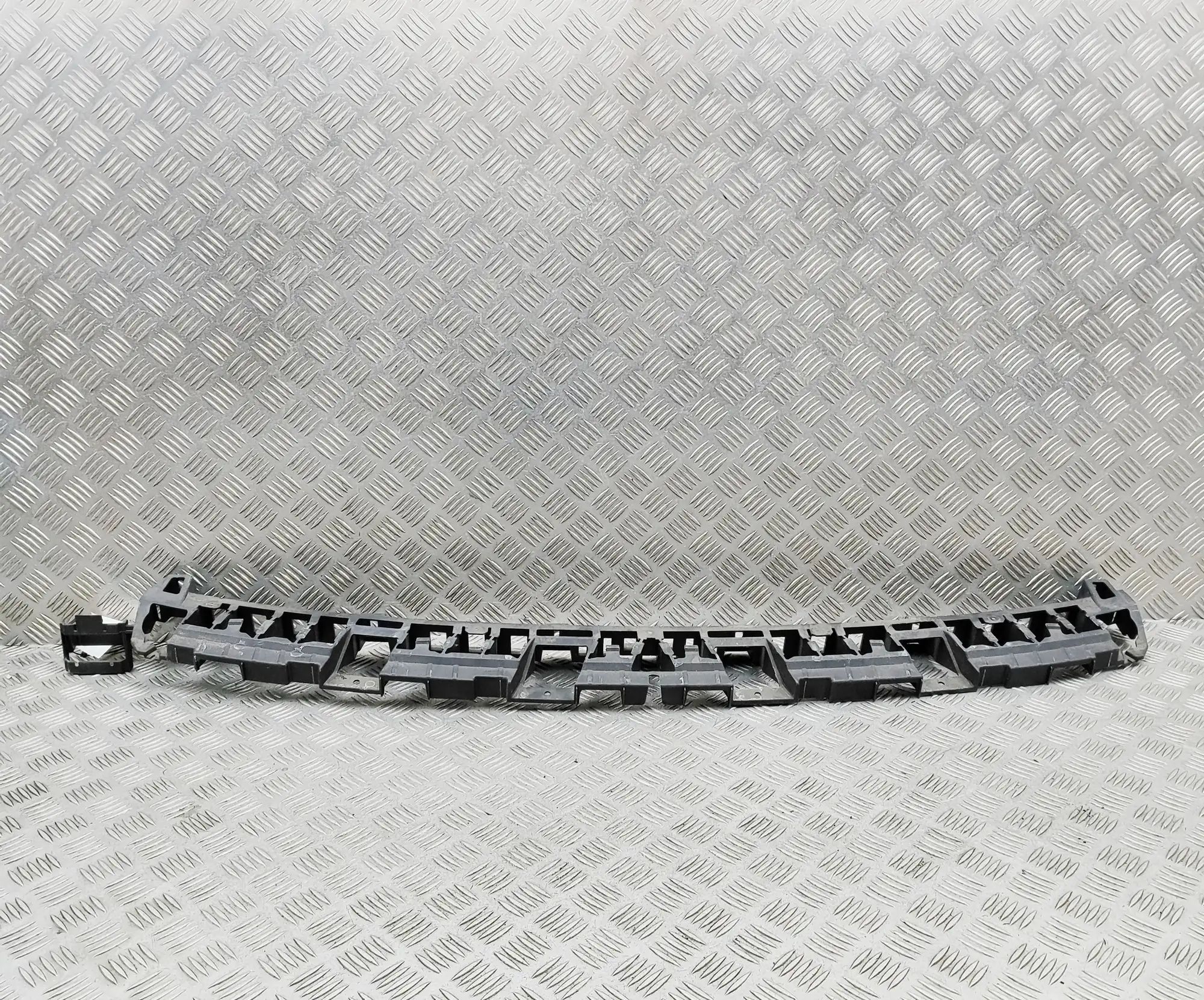 Porsche Cayenne Rear Bumper Middle Bracket Rear Bumper Middle Bracket — PORSCHE CAYENNE (9...