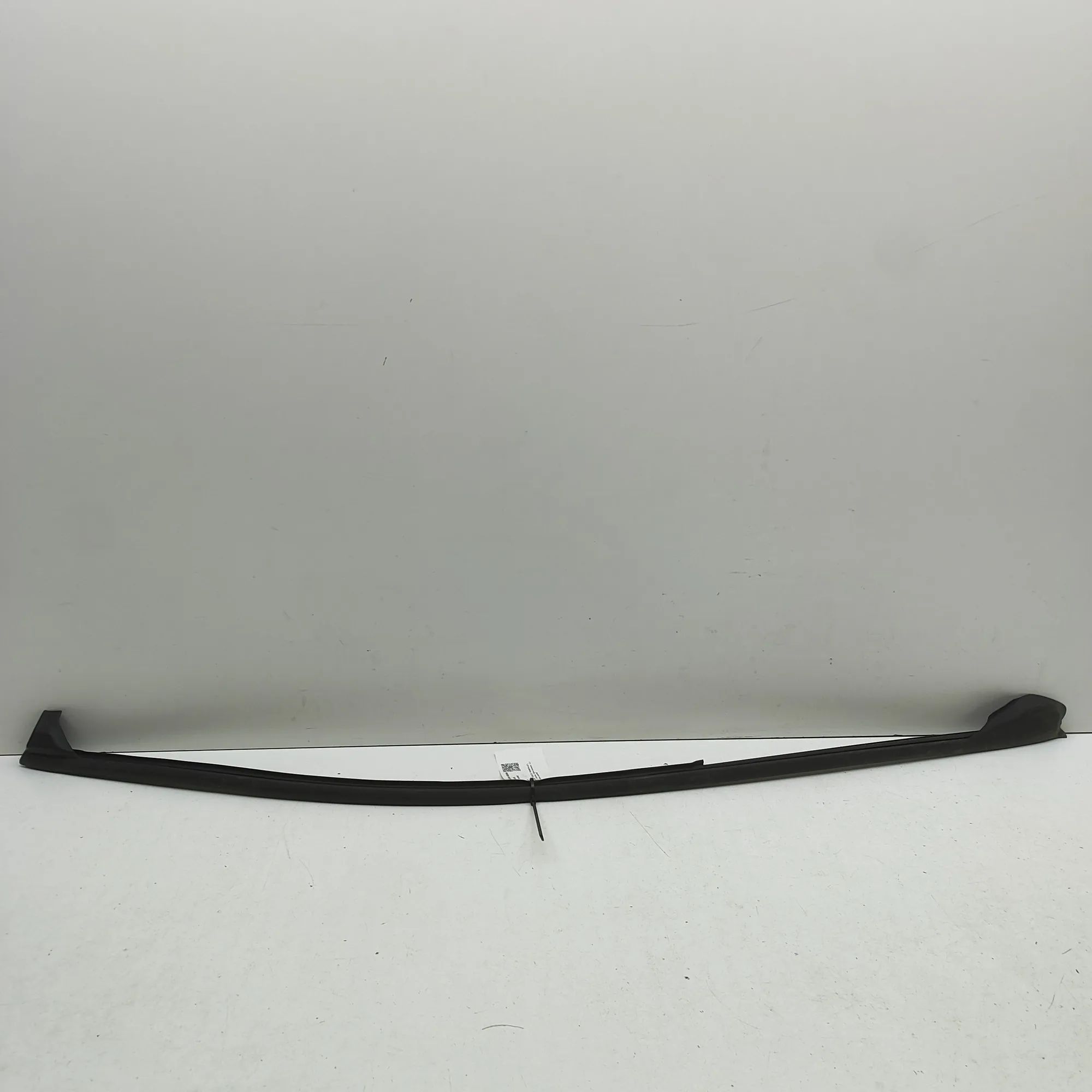 Porsche Panamera Upper door trim strip — front right Upper door trim strip — front right — PORSCHE P...