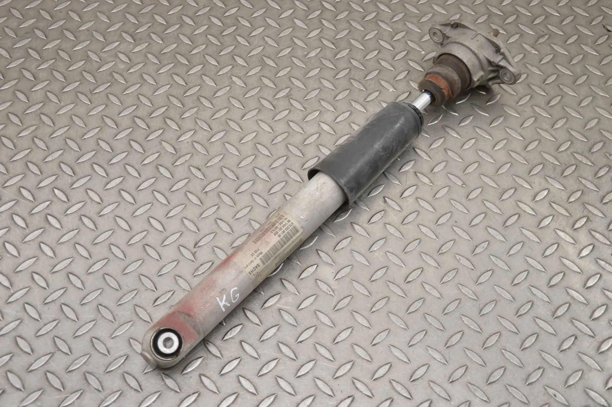 Porsche Panamera Shock absorber — rear left Shock absorber — rear left — PORSCHE PANAMERA (...