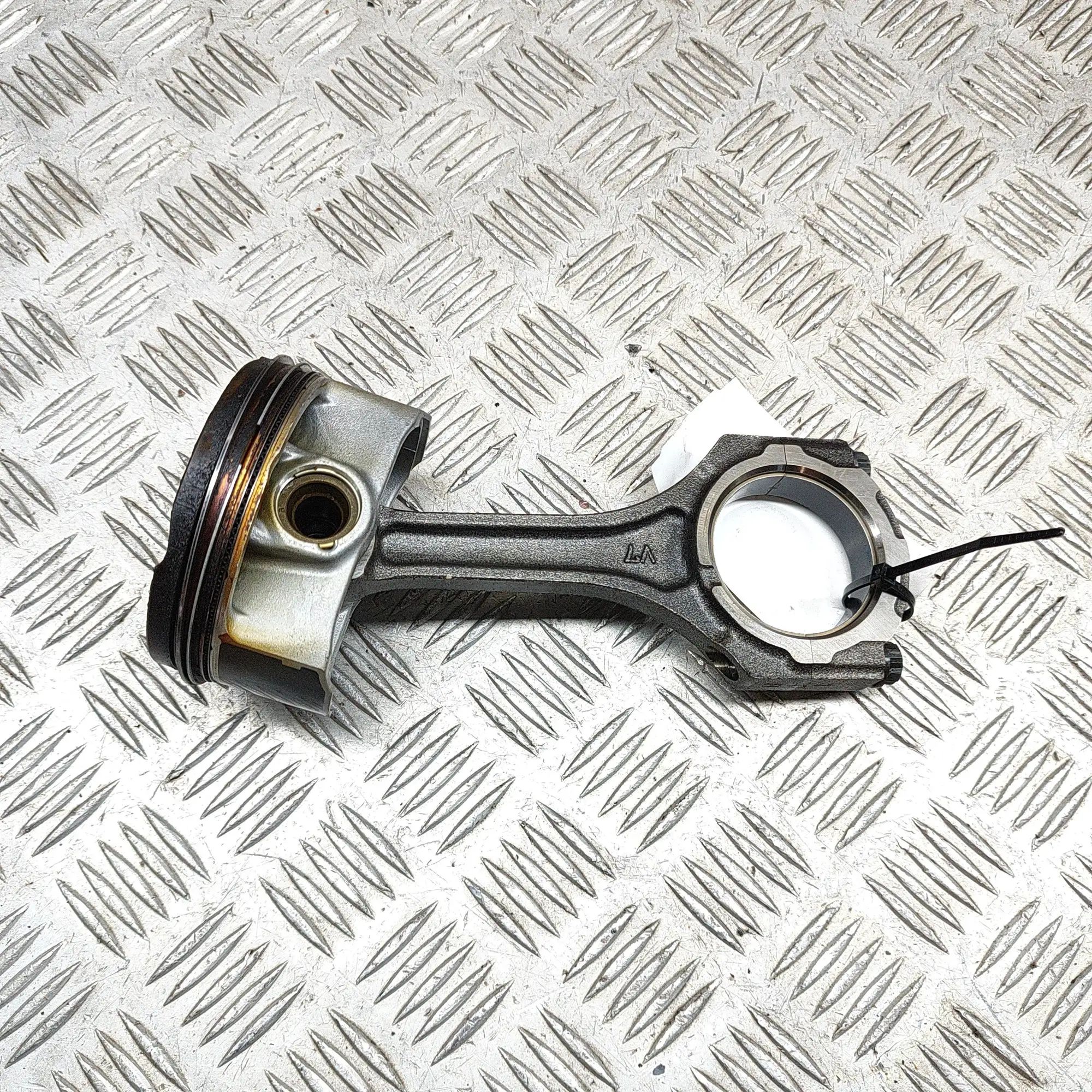 Lexus RX Piston Piston — LEXUS RX (_L2_) (2015-...) — 13201-392...