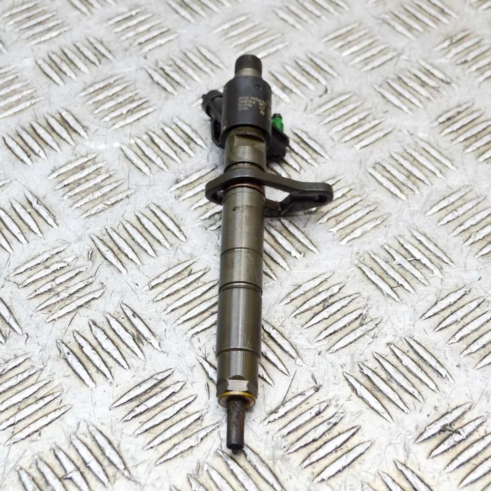 Land Rover Range Rover (L405) Fuel Injector Fuel injector — LAND ROVER RANGE ROVER (IV L405...