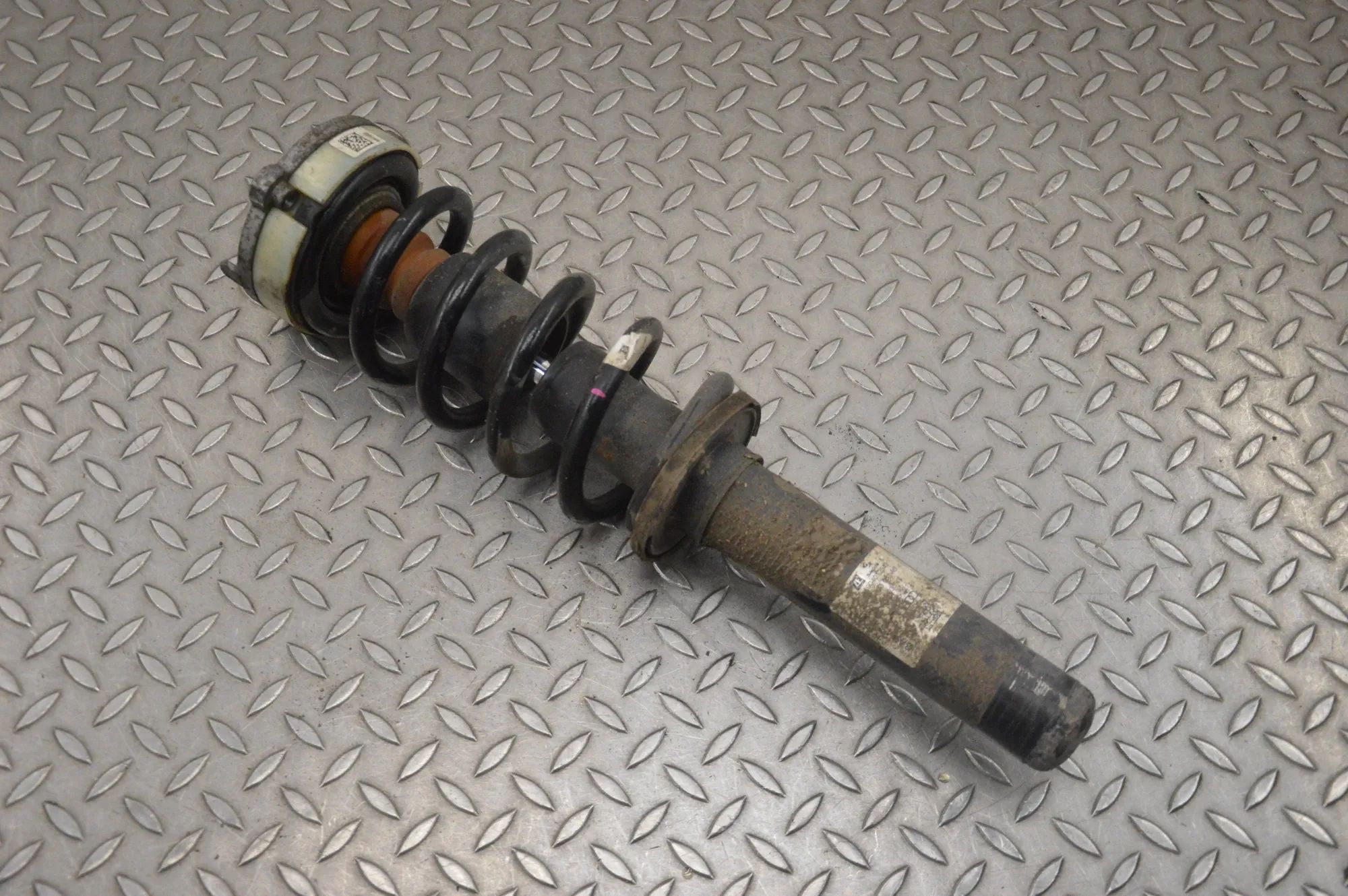 Audi Q5 (FY) Shock absorber — front right Shock absorber — front right — AUDI Q5 (FY) (20...