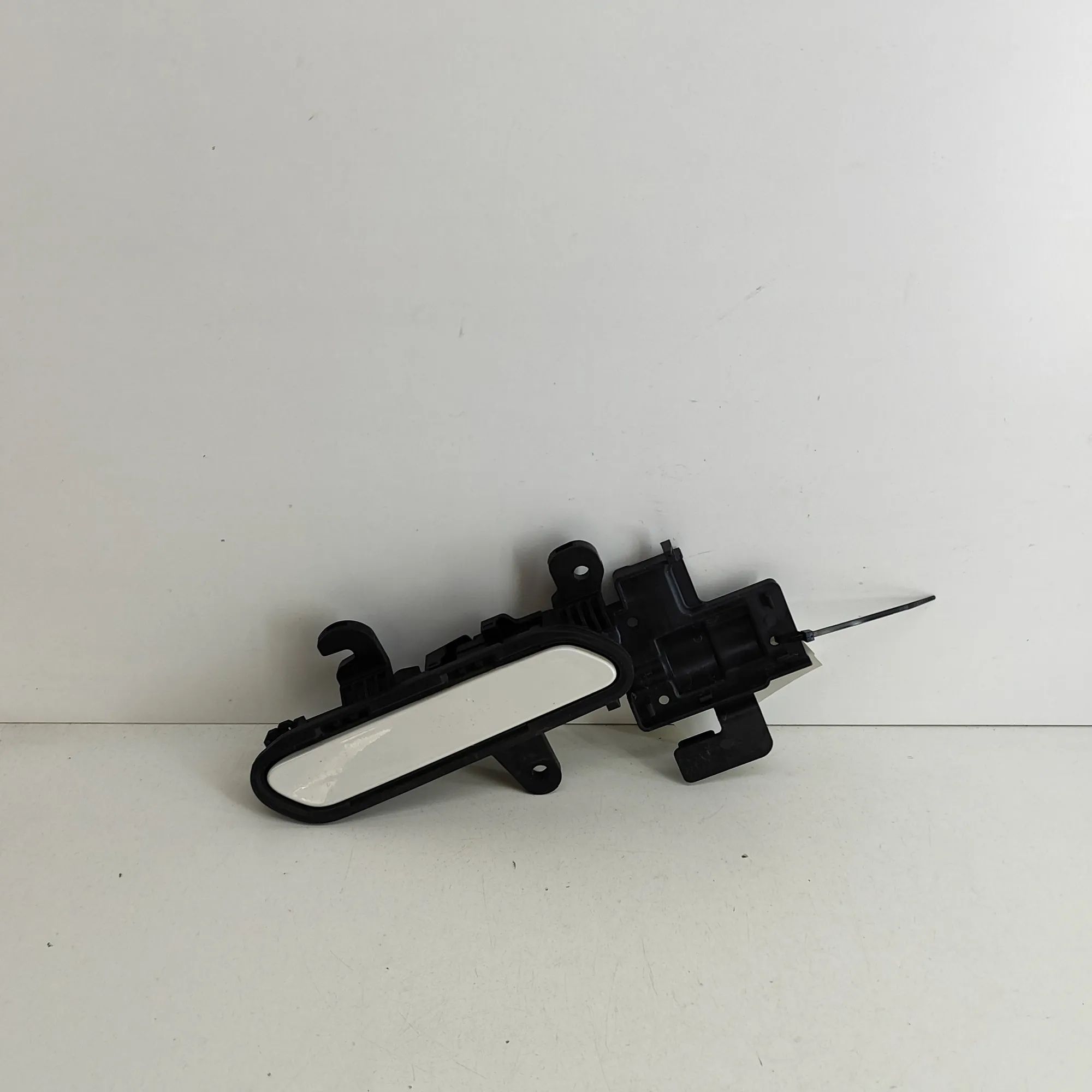 Kia EV6 Exterior door handle — rear right Exterior door handle — rear right — KIA EV6 (CV...
