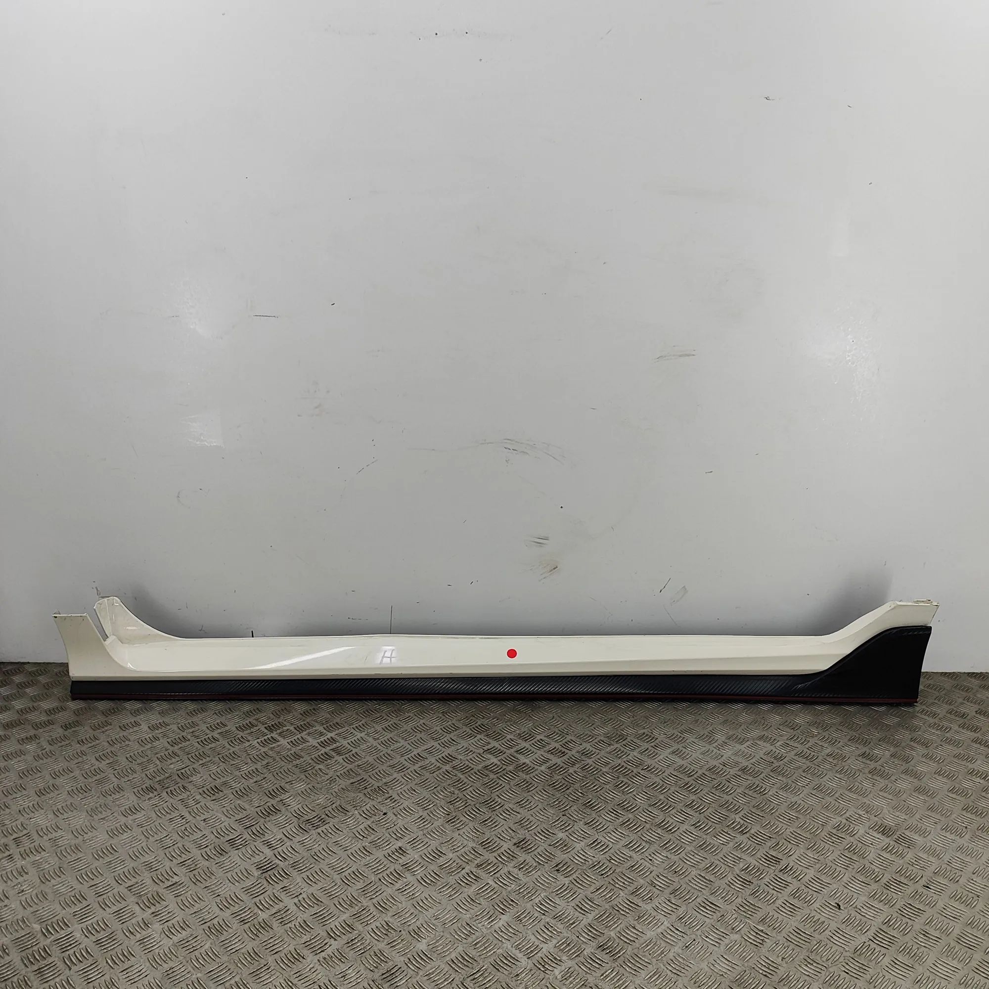 Honda Civic Left Side Plastic Sideskirt Cover Left Side Plastic Sideskirt Cover — HONDA CIVIC...