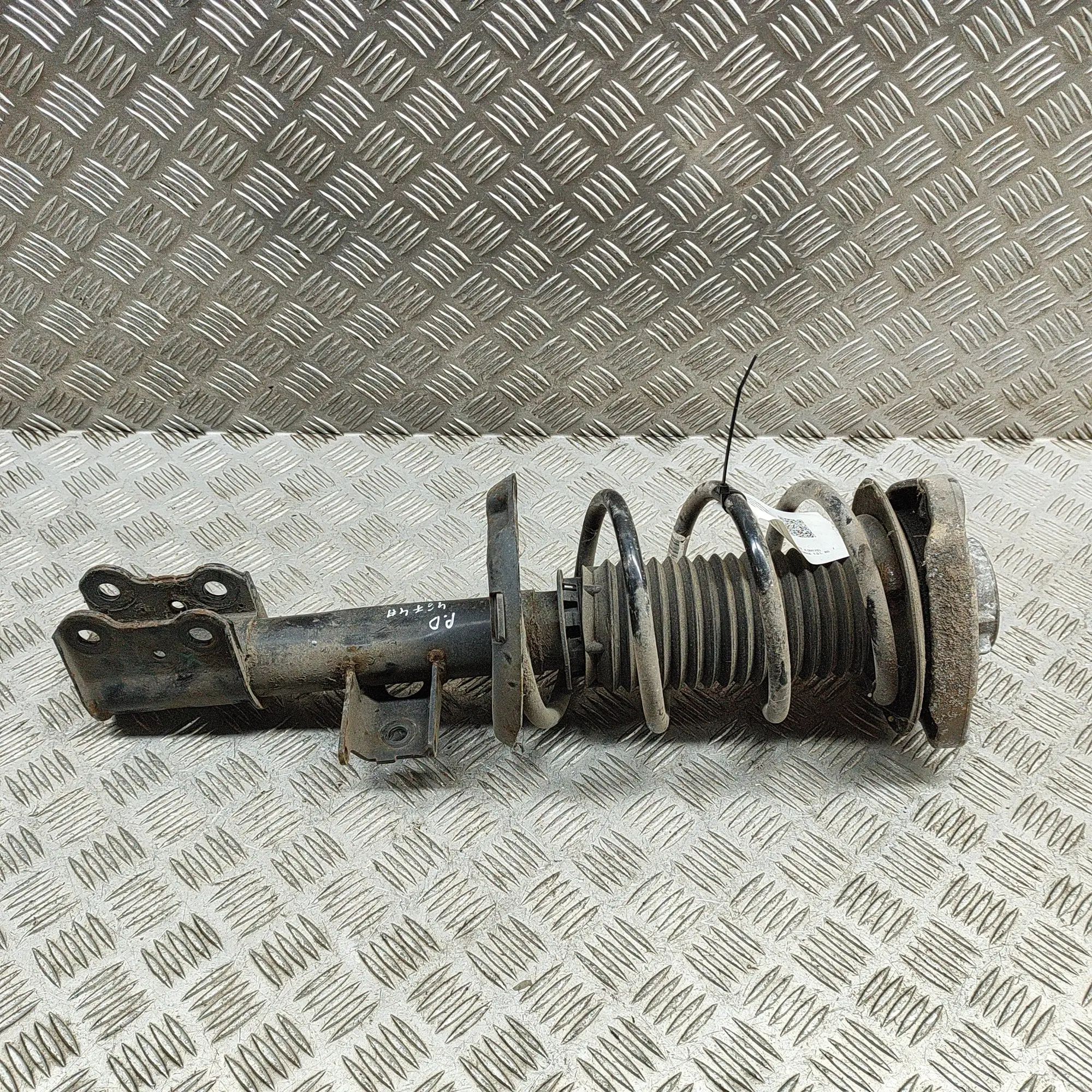 Mercedes-Benz A (W176) Shock absorber — front right Shock absorber — front right — MERCEDES BENZ A-...