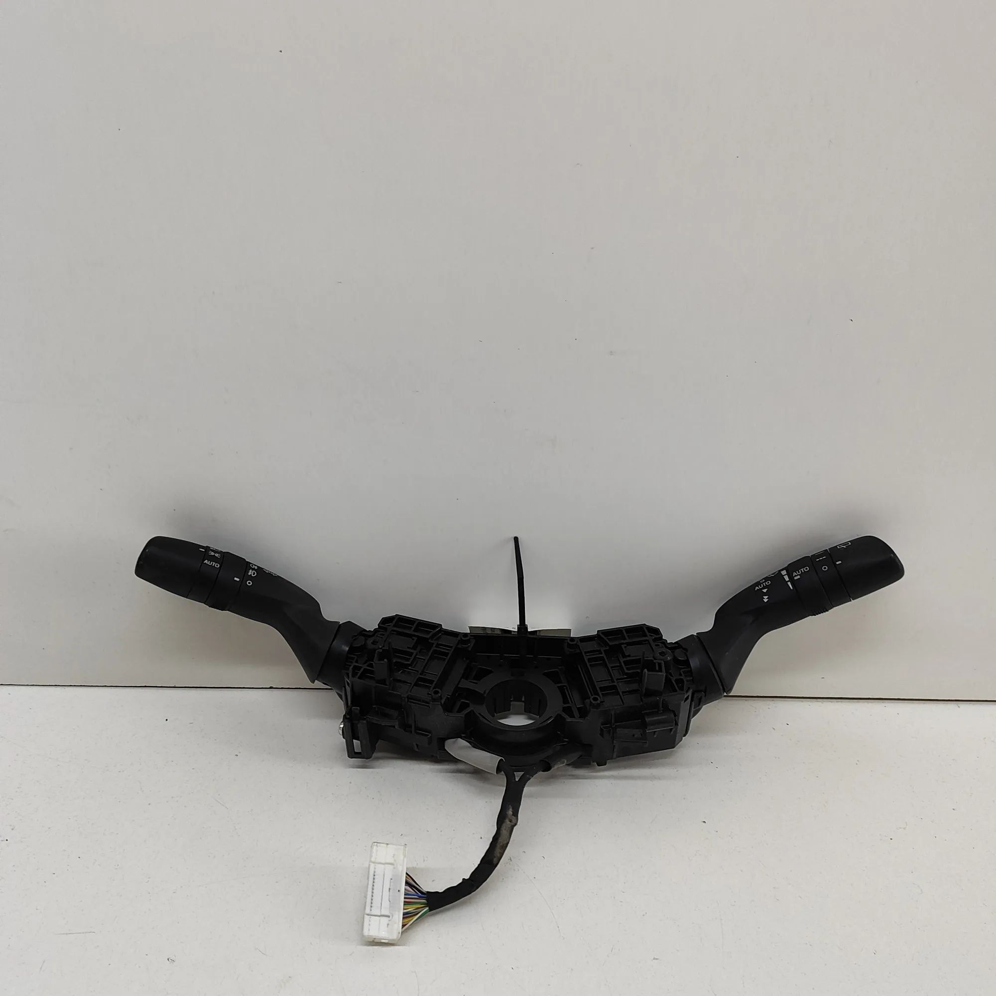 Toyota RAV4 (XA50) Indicator Wiper Stalk Switch Indicator Wiper Stalk Switch — TOYOTA RAV (4 V ...