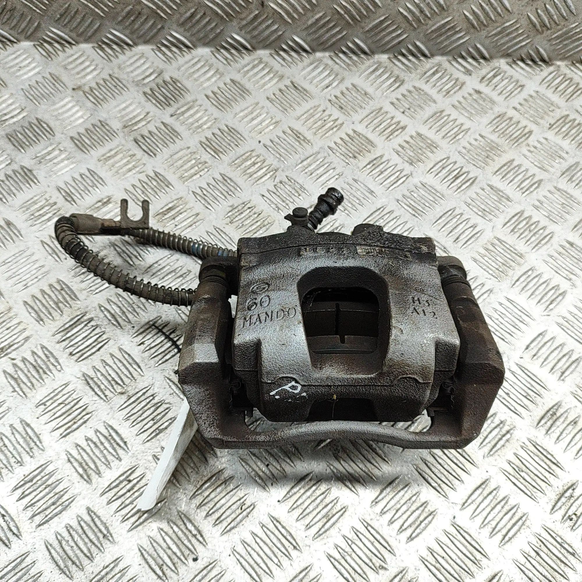 Ssangyong Korando Brake caliper — front right Brake caliper — front right — SSANGYONG KORANDO...