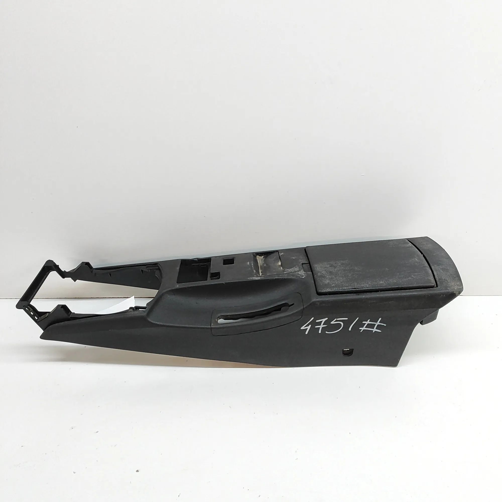 Nissan 350Z center console