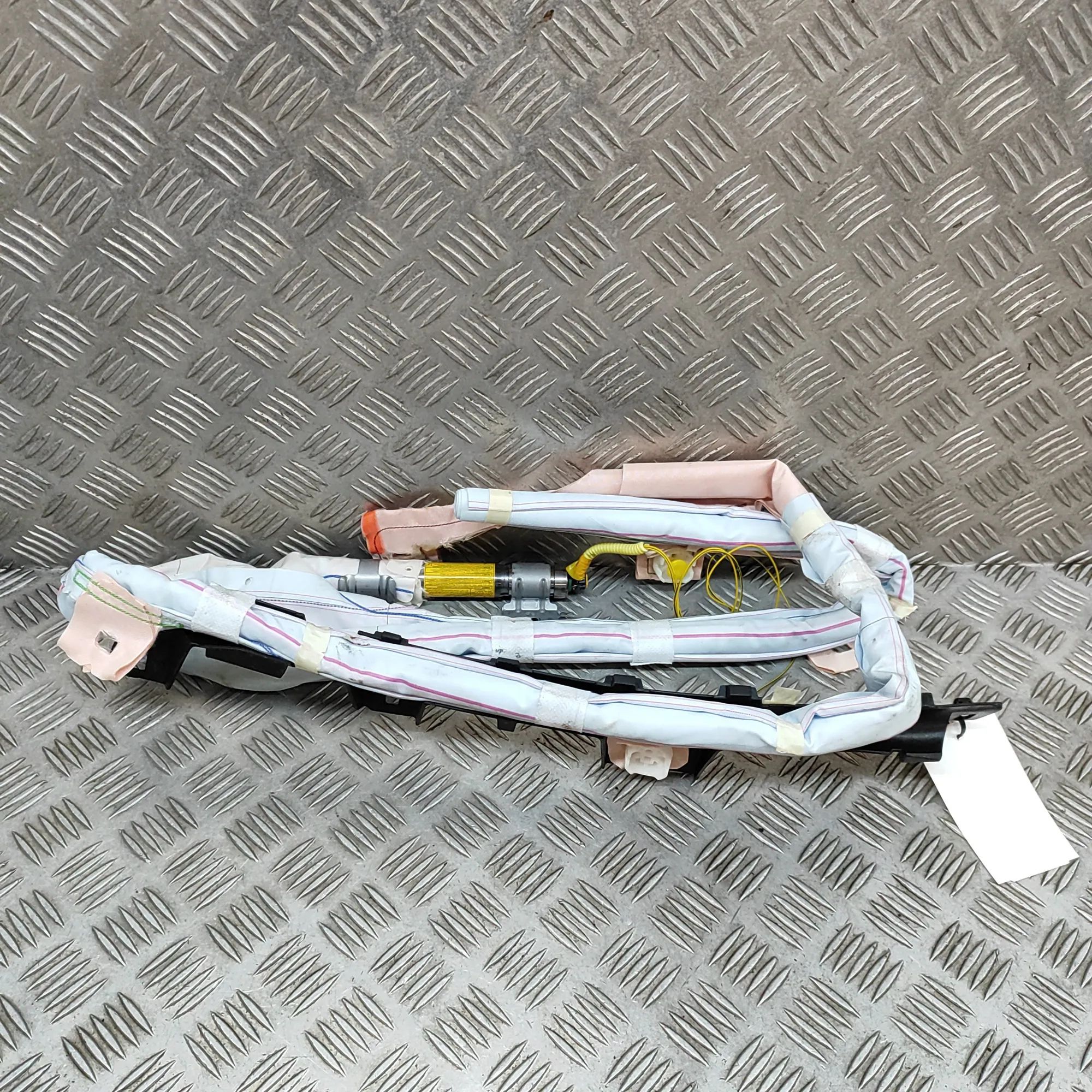 Toyota Auris Right Side Roof Safety Curtain SRS Right Side Roof Safety Curtain SRS — TOYOTA AUR...
