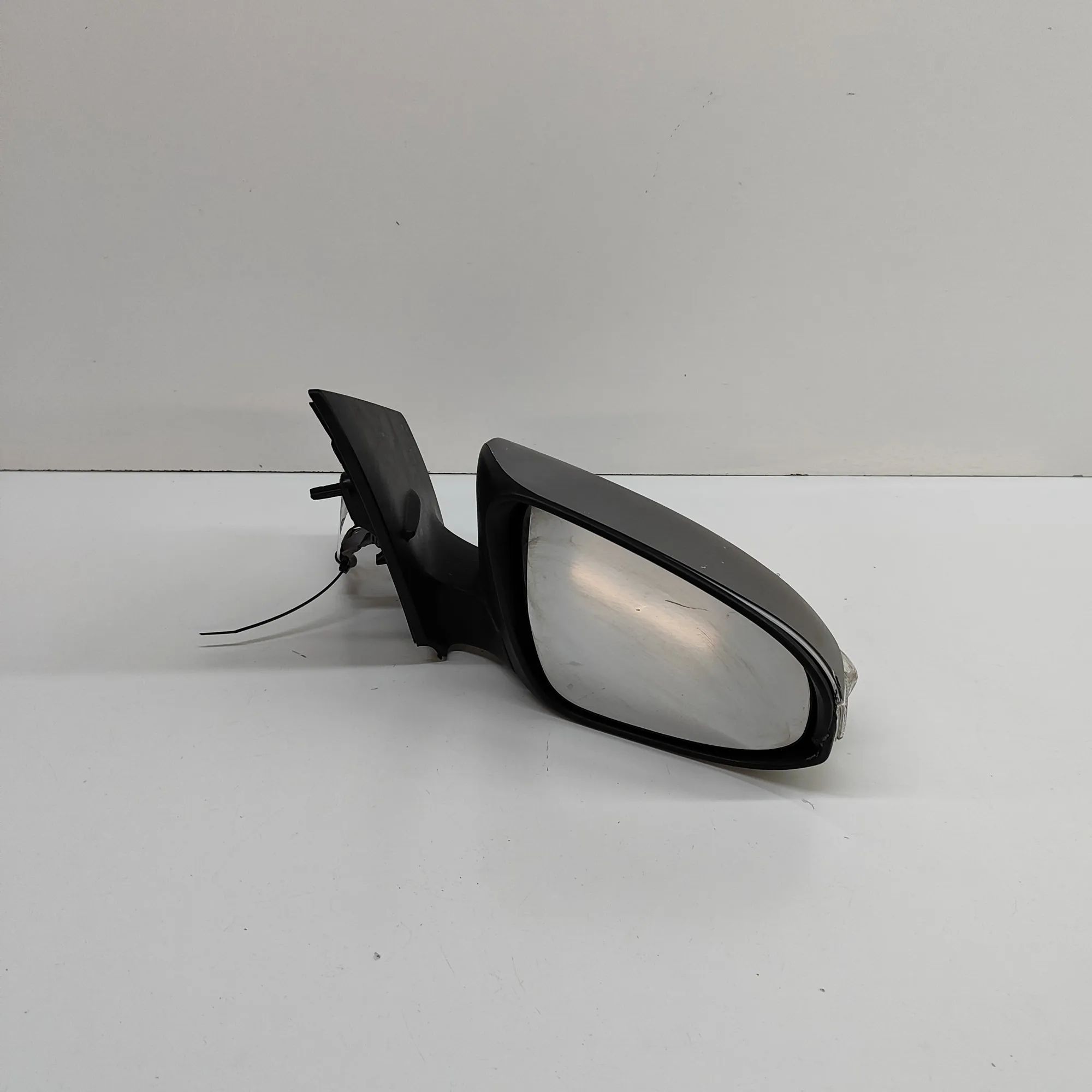 Toyota Auris Right Side Wing Mirror Right Side Wing Mirror — TOYOTA AURIS (TOURING ...