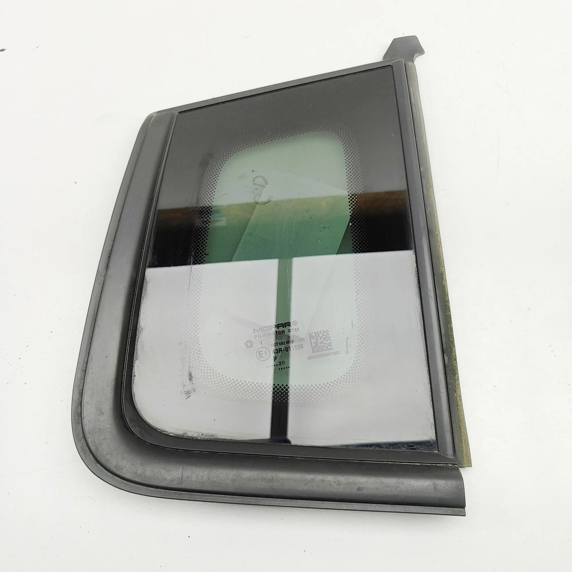 Jeep Compass Rear Right Quarter Window Rear Right Quarter Window — JEEP COMPASS (MP) (...