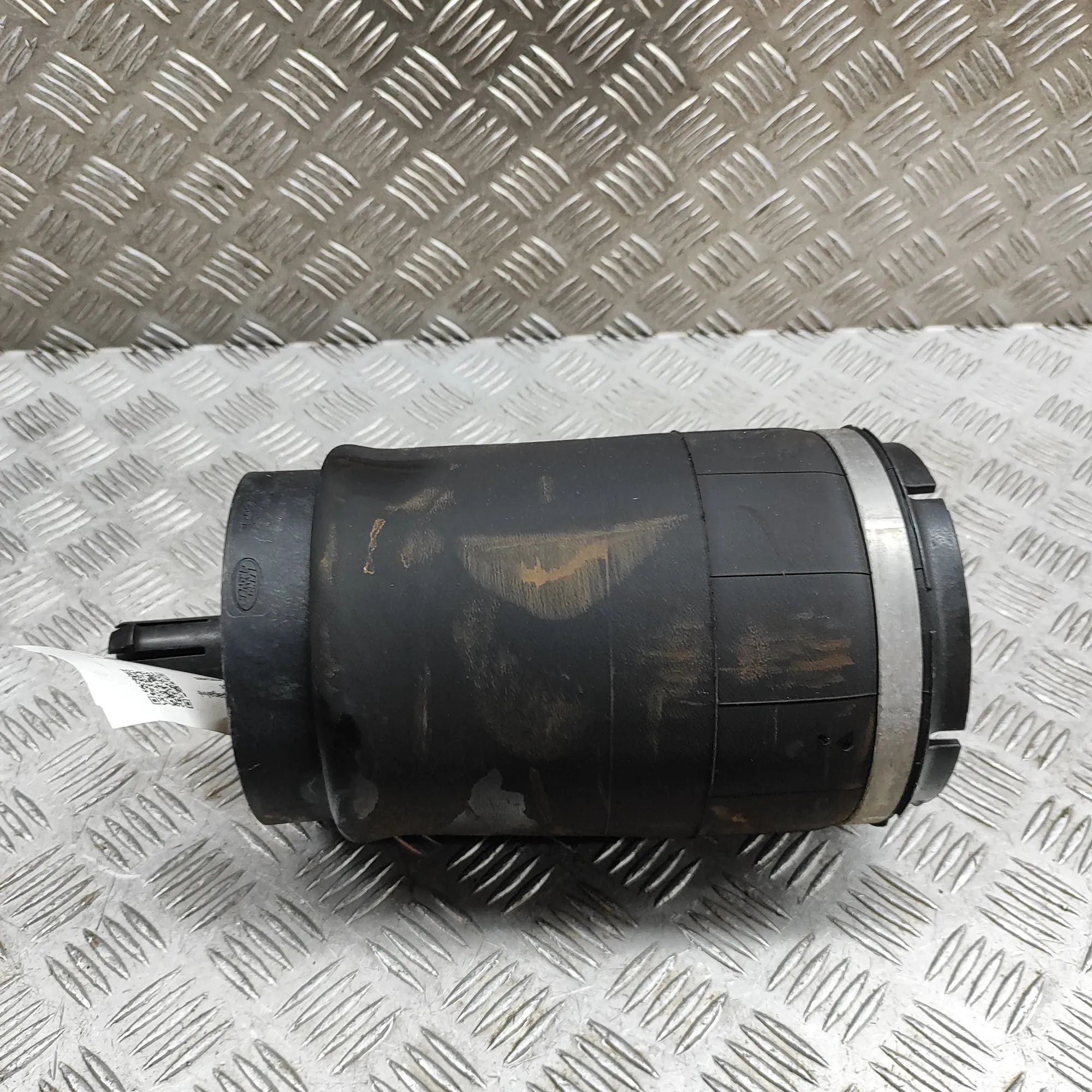 Land Rover Range Rover (L405) Rear Left Air Suspension Spring Bag Rear Left Air Suspension Spring Bag — LAND ROVE...