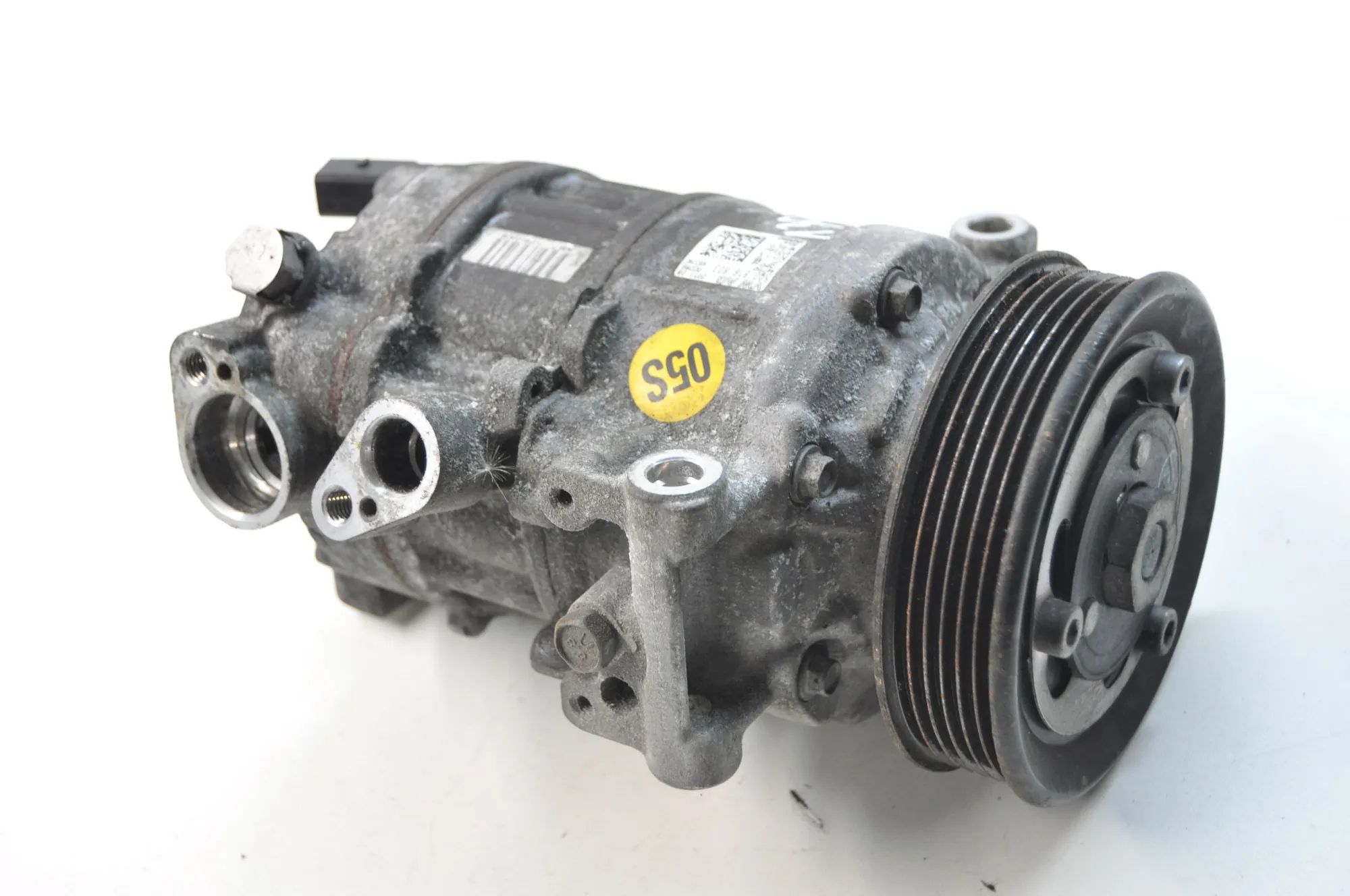 Audi A3 (8V) Air-conditioning compressor Air-conditioning compressor — AUDI A3 (8V1, 8VK...