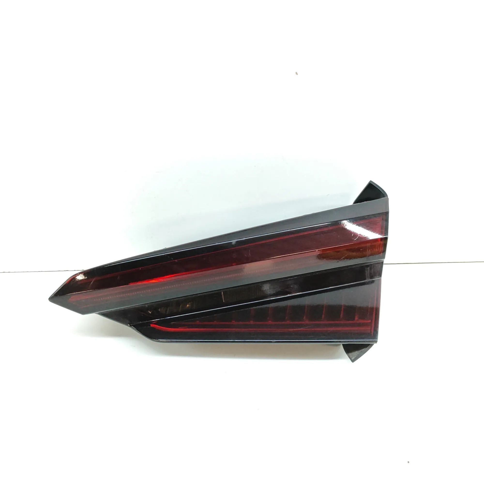 Audi A5 (B9) Right Side Tailgate Tail Light Right Side Tailgate Tail Light — AUDI A5 (Sport...