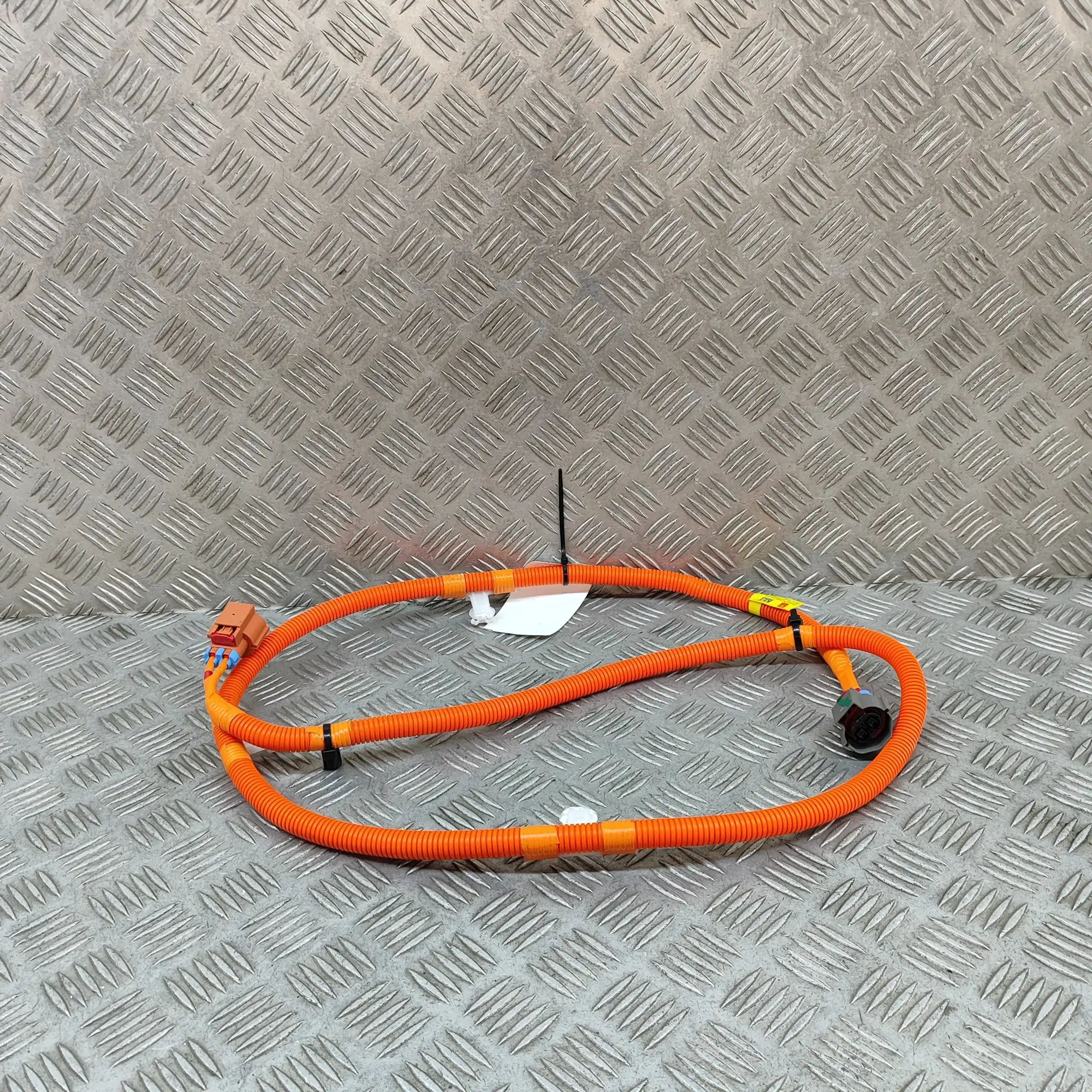 Tesla Model X Wiring harness Wiring harness — TESLA MODEL X (2013-...) — 104...