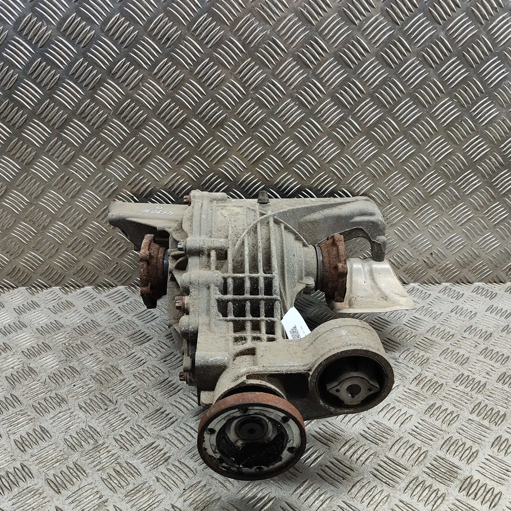 Audi Q7 (4M) rear differential Rear differential — AUDI Q7 (4M) (2015-...) — 0...