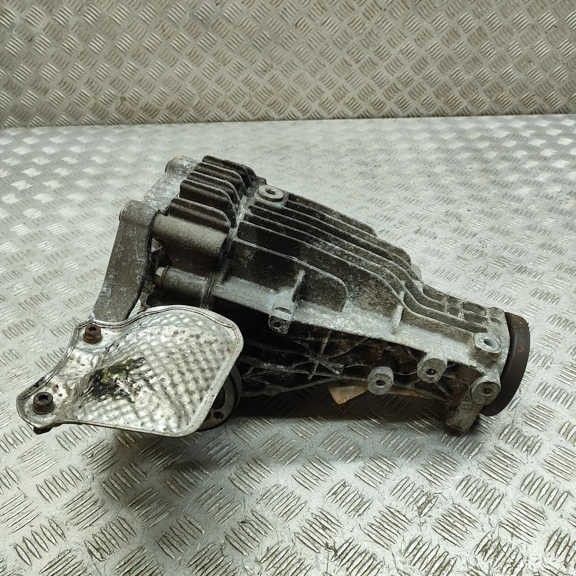 Audi A5 (B8) rear differential Rear differential — AUDI A5 (Sportback 8TA) (20...