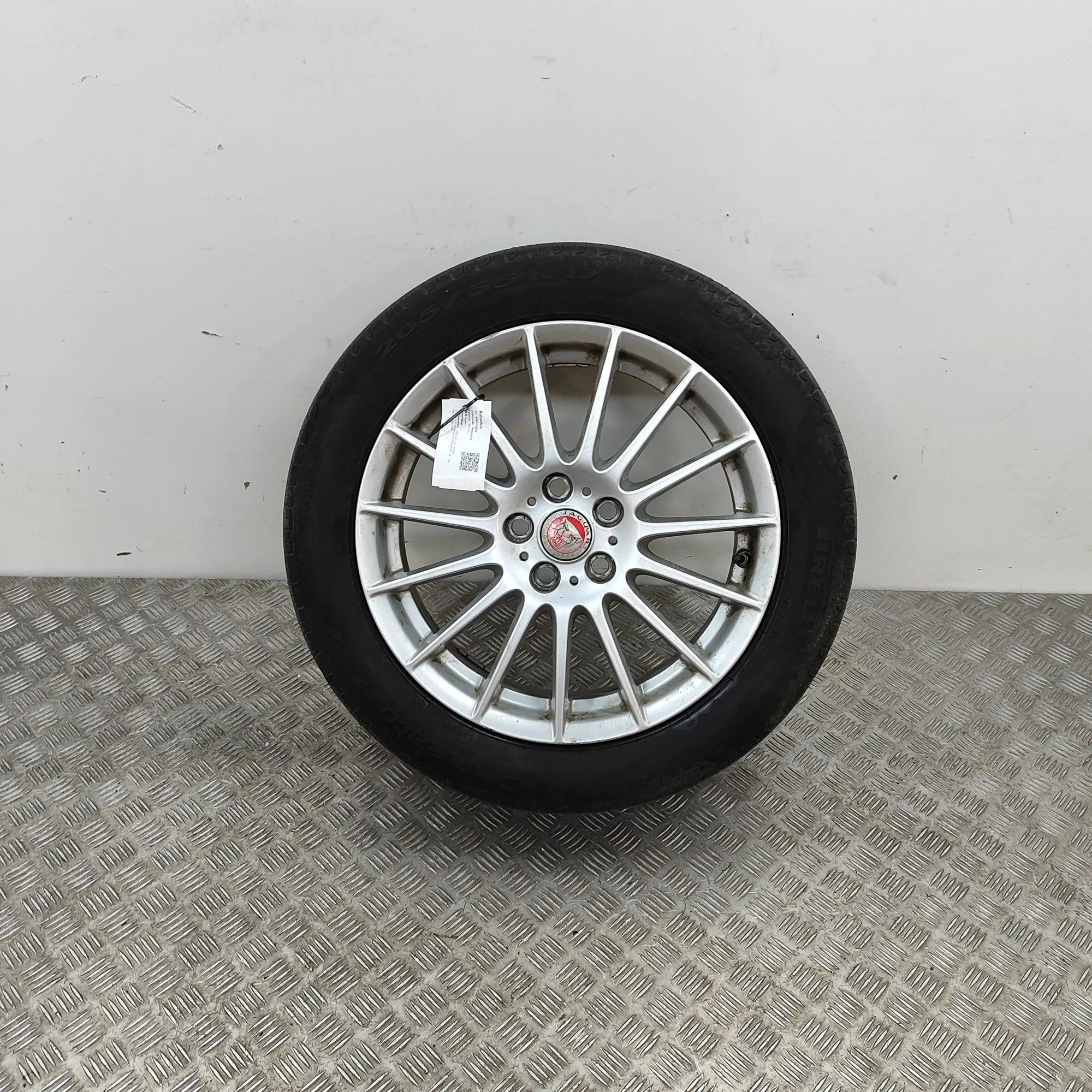 Jaguar XE Alloy Wheel Alloy wheel — JAGUAR XE (X760) (2015-...) — GX7...