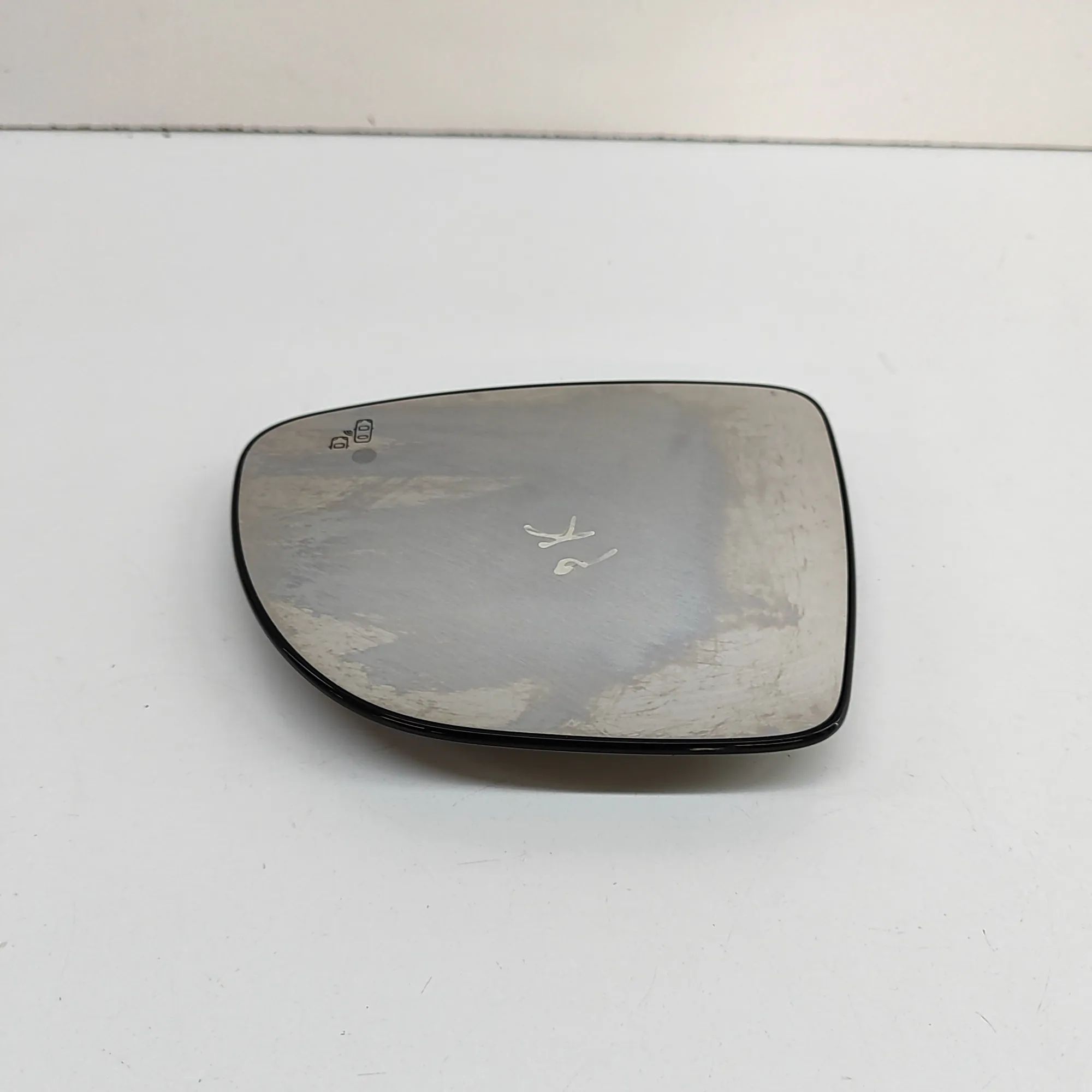 Nissan Leaf Front Left Door Mirror Glass Front Left Door Mirror Glass — NISSAN LEAF (ZE1...