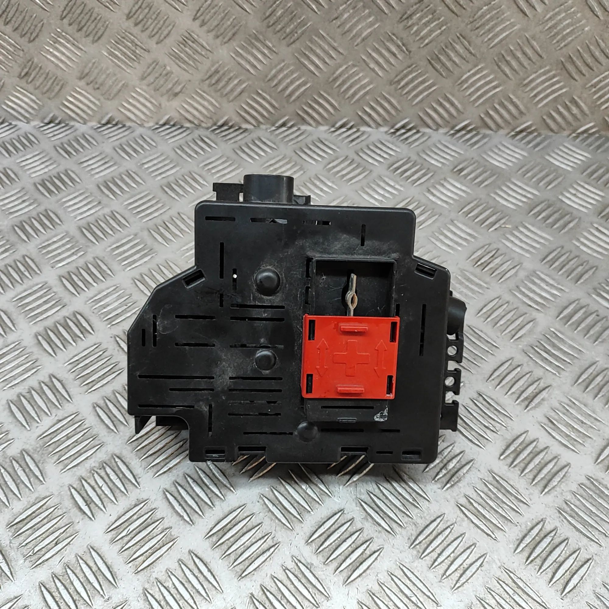 Mercedes-Benz GLE (W167) Fuse Box Module Fuse Box Module — MERCEDES BENZ GLE (W167) (201...