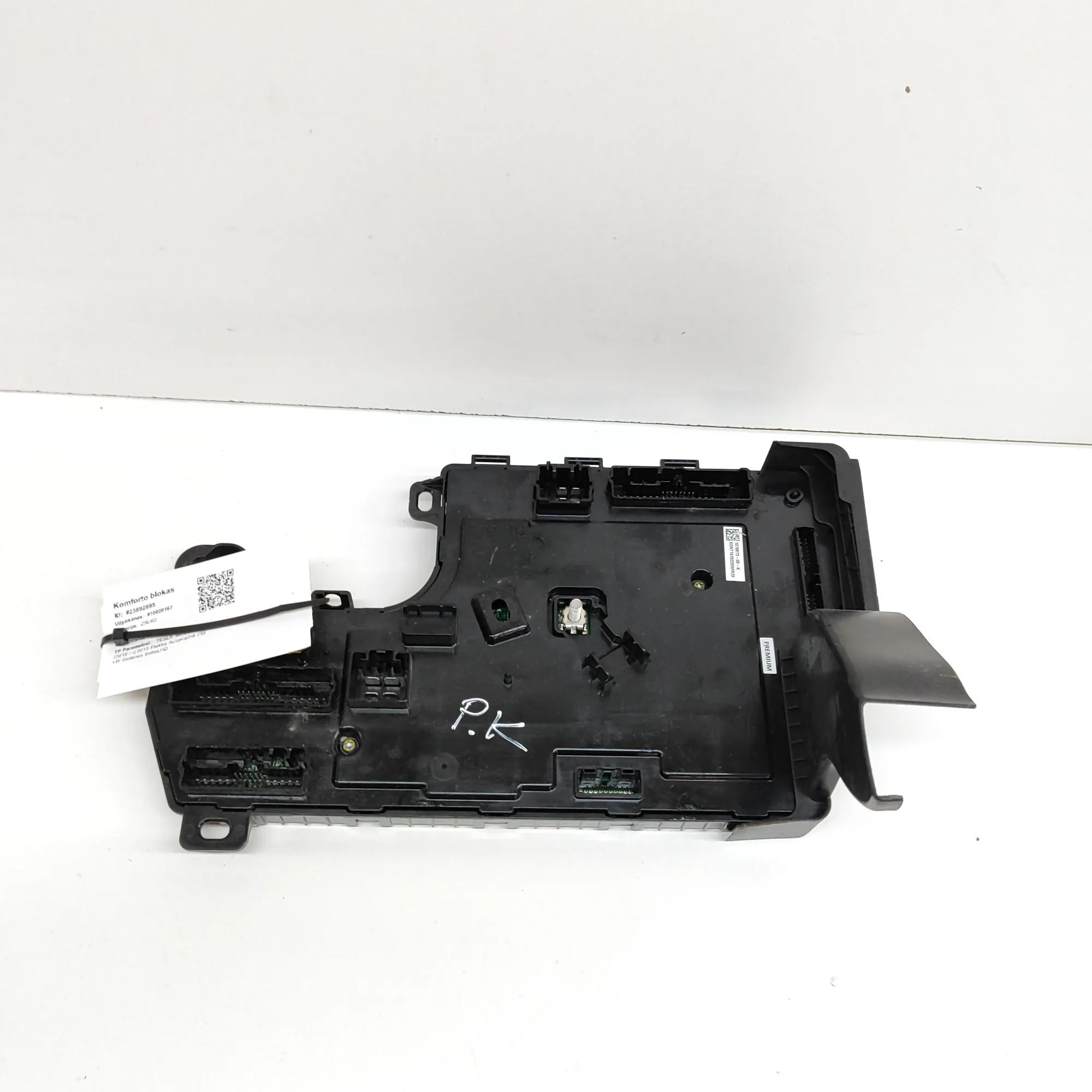 Tesla Model 3 Comfort Control Unit Comfort Control Unit — TESLA MODEL 3 (2018-...)...
