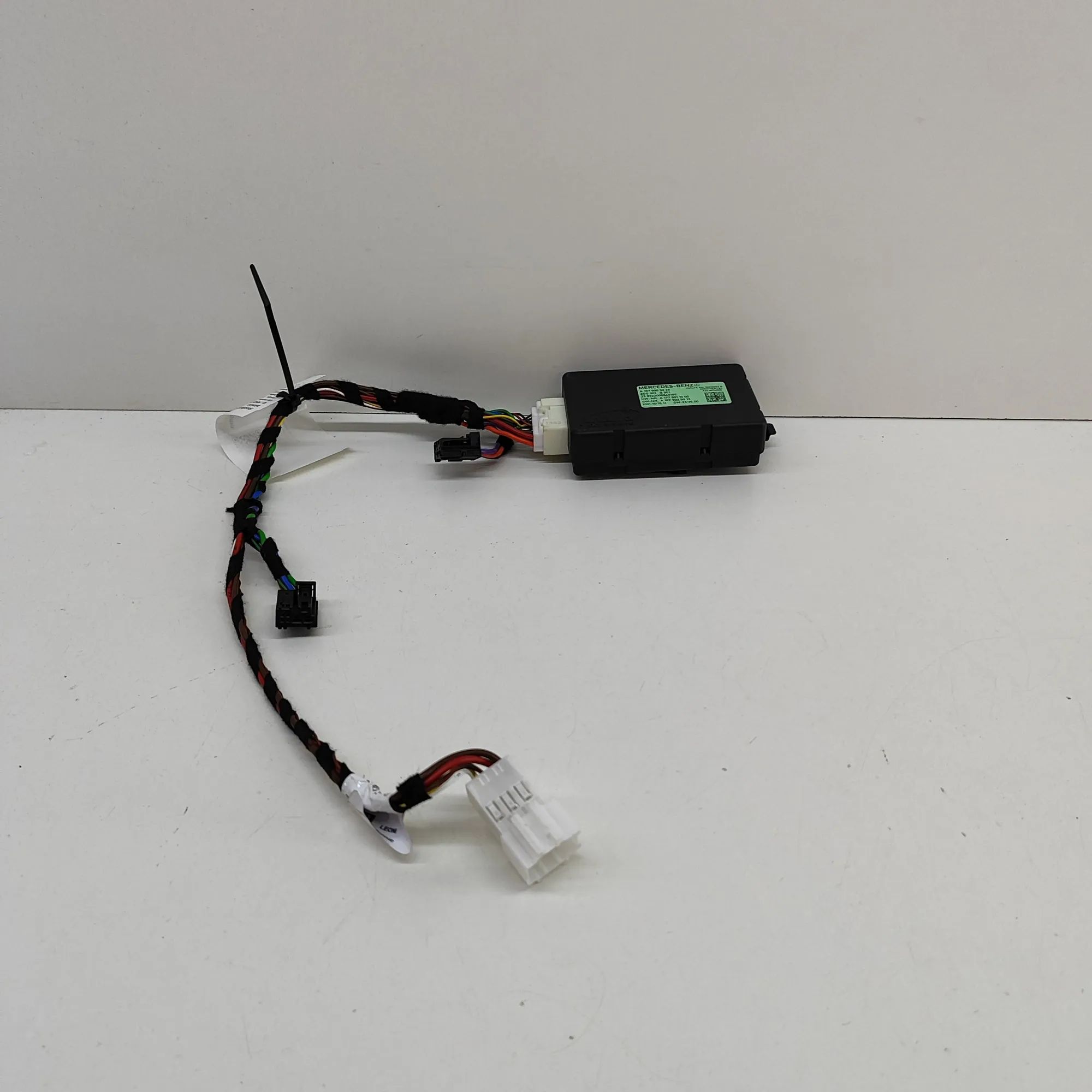 Mercedes-Benz CLA (C118) Sunroof control module Sunroof control module — MERCEDES BENZ CLA (Cou...