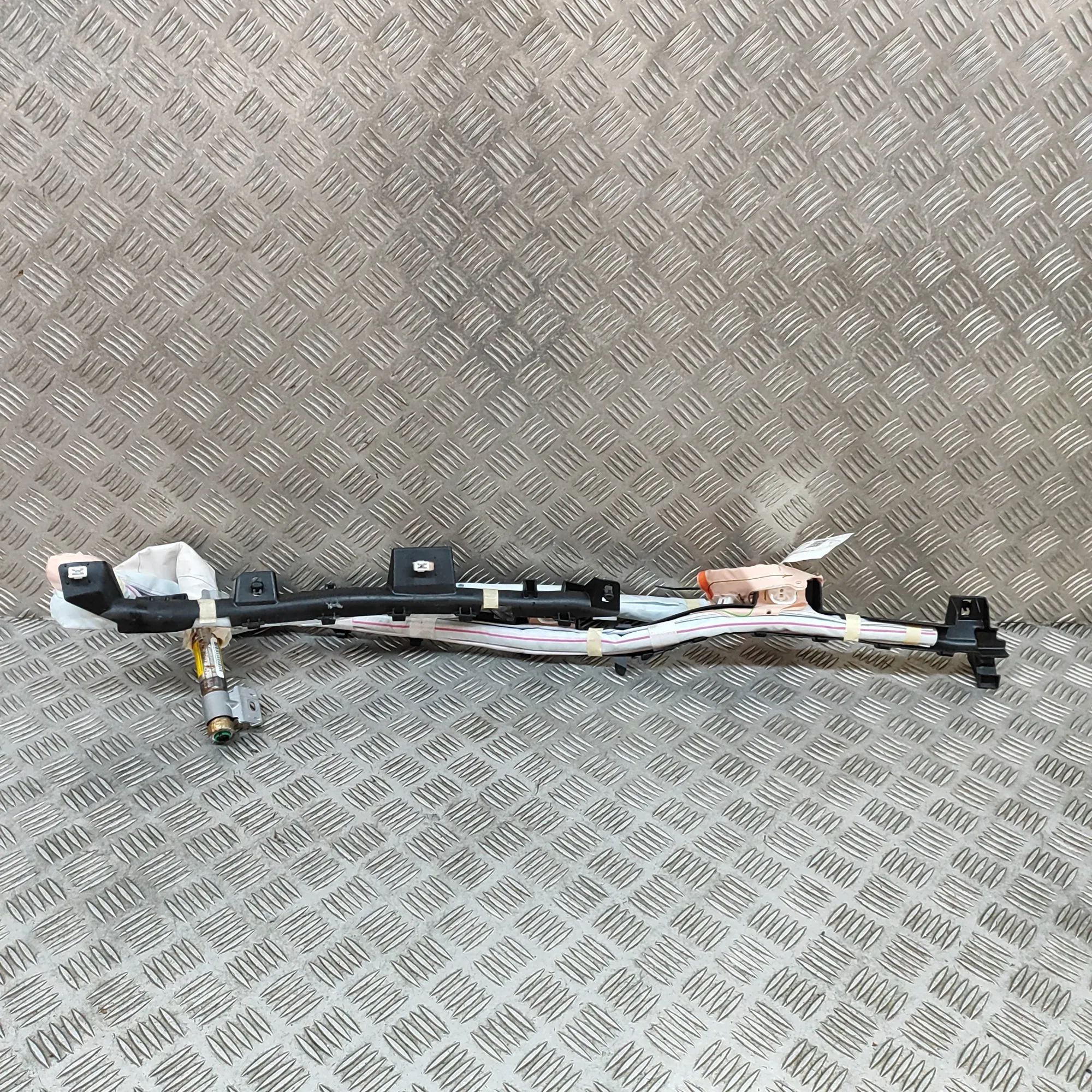 Toyota Auris Right Side Roof Safety Curtain SRS Right Side Roof Safety Curtain SRS — TOYOTA AUR...