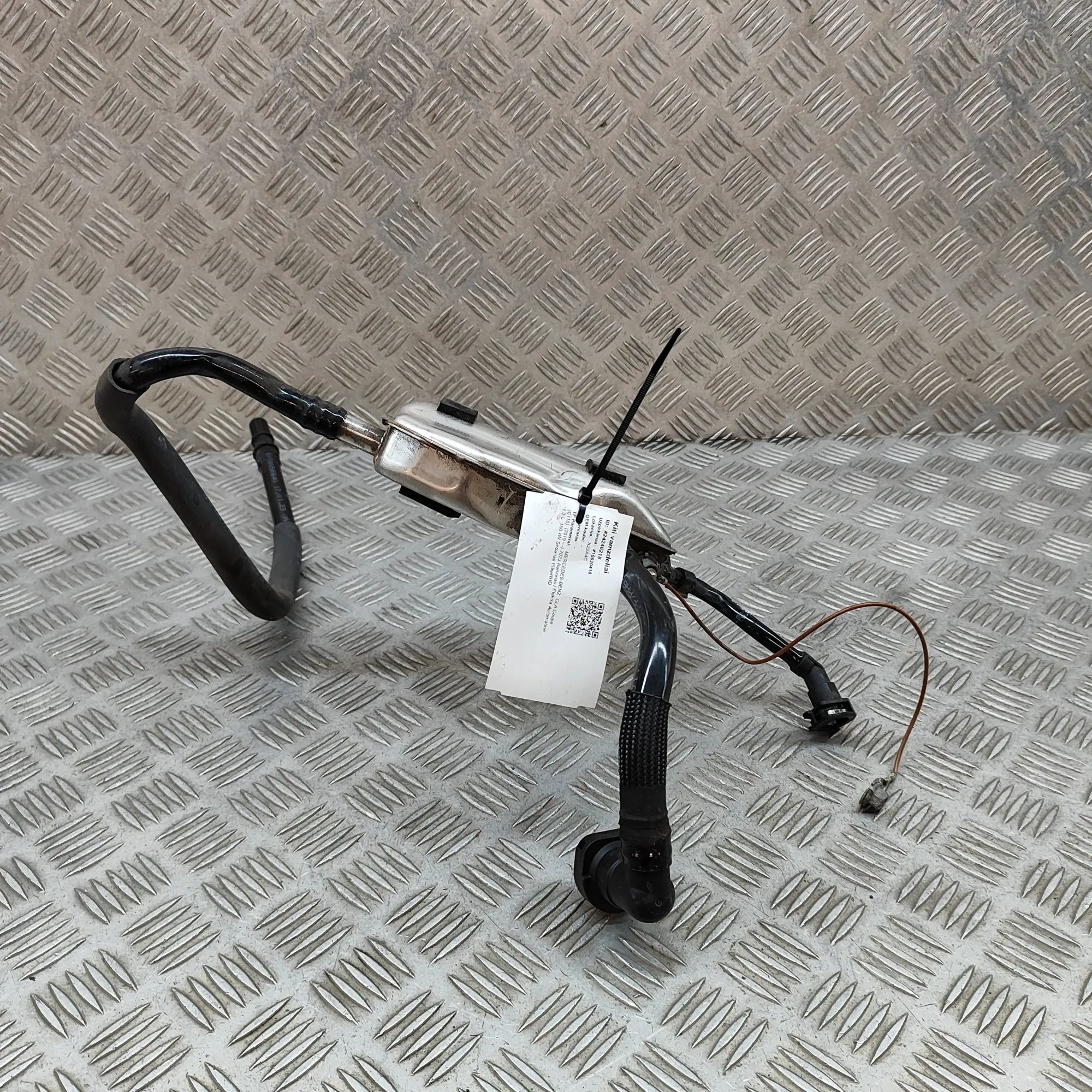 Mercedes-Benz CLA (C118) Expansion Tank