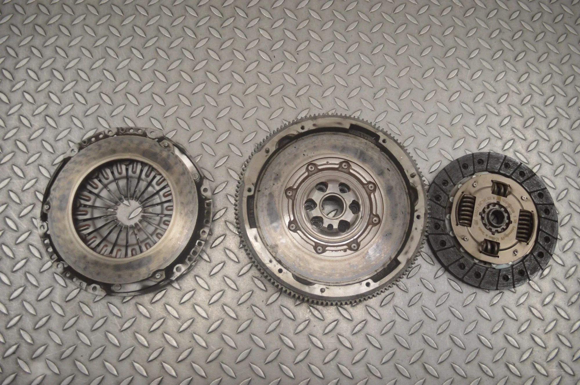 Volkswagen Golf 8 kytkinsarja Clutch kit — VW GOLF (VIII CD1) (2020-...) — 04...