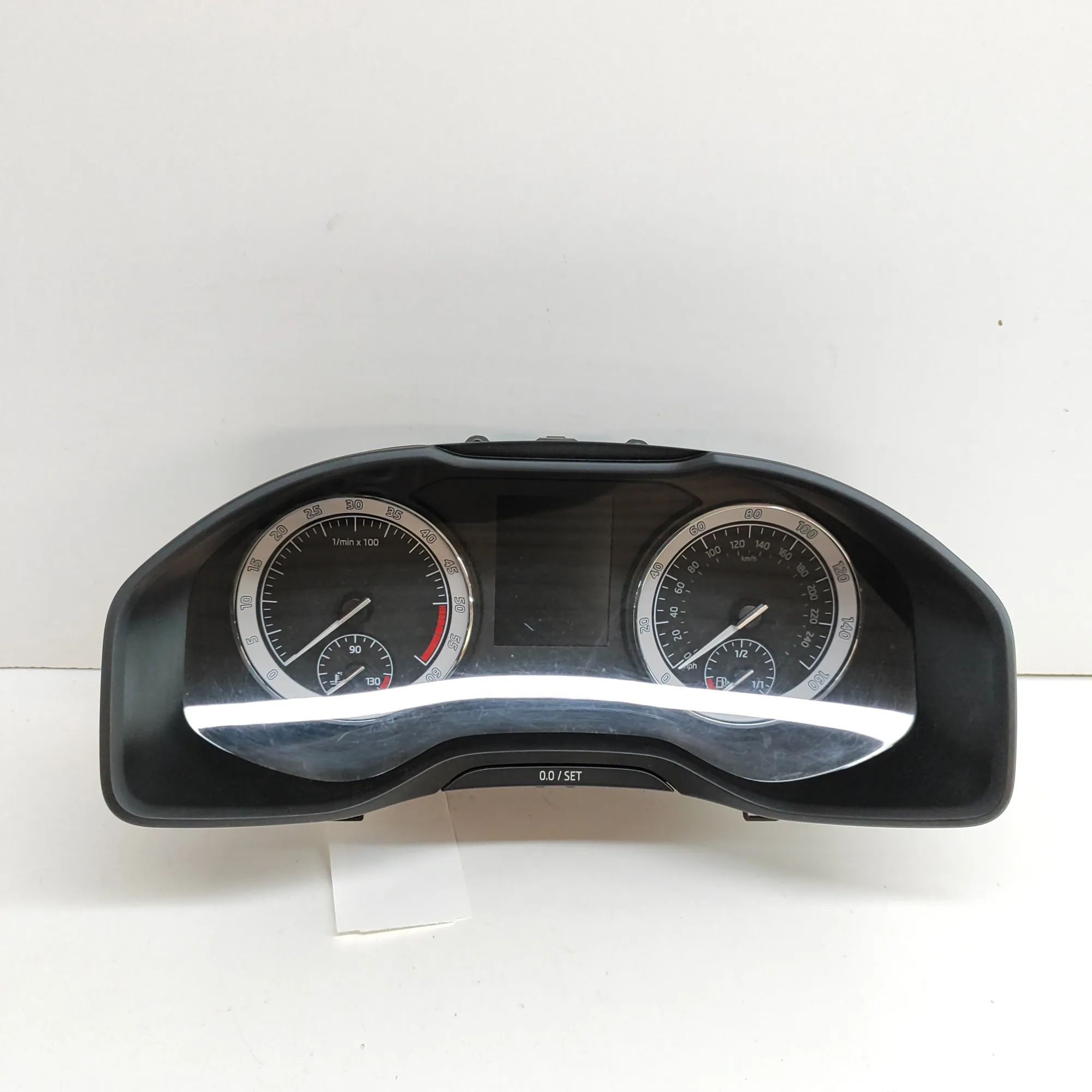 Skoda Karoq Instrument Cluster Speedometer Instrument Cluster Speedometer — SKODA KAROQ (N...