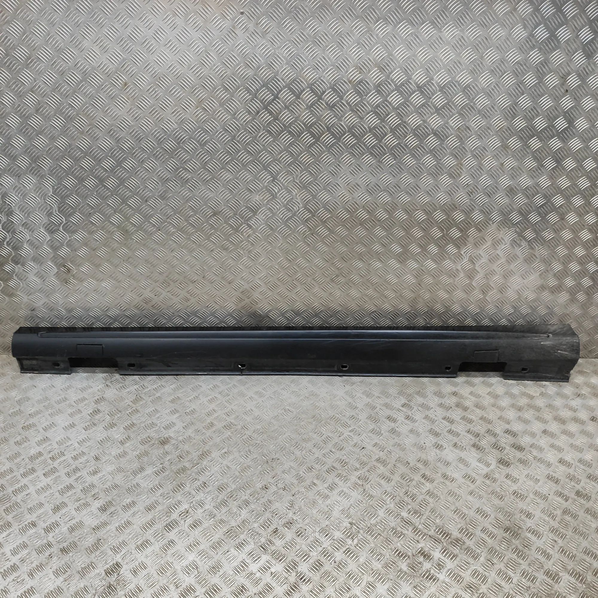 Mercedes-Benz CLA (C117) Left Side Plastic Sideskirt Cover