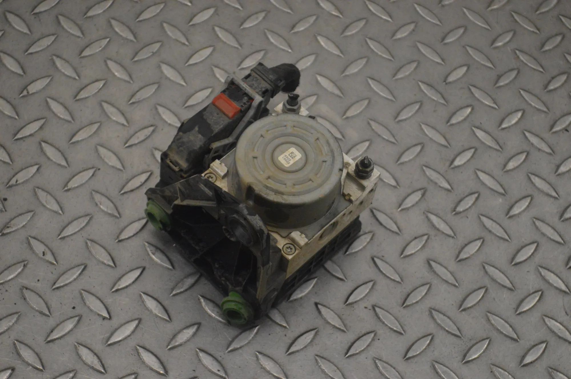 Volkswagen Golf 8 ABS Hydraulipumppu ABS Pump — VW GOLF (VIII CD1) (2020-...) — 5WA6...