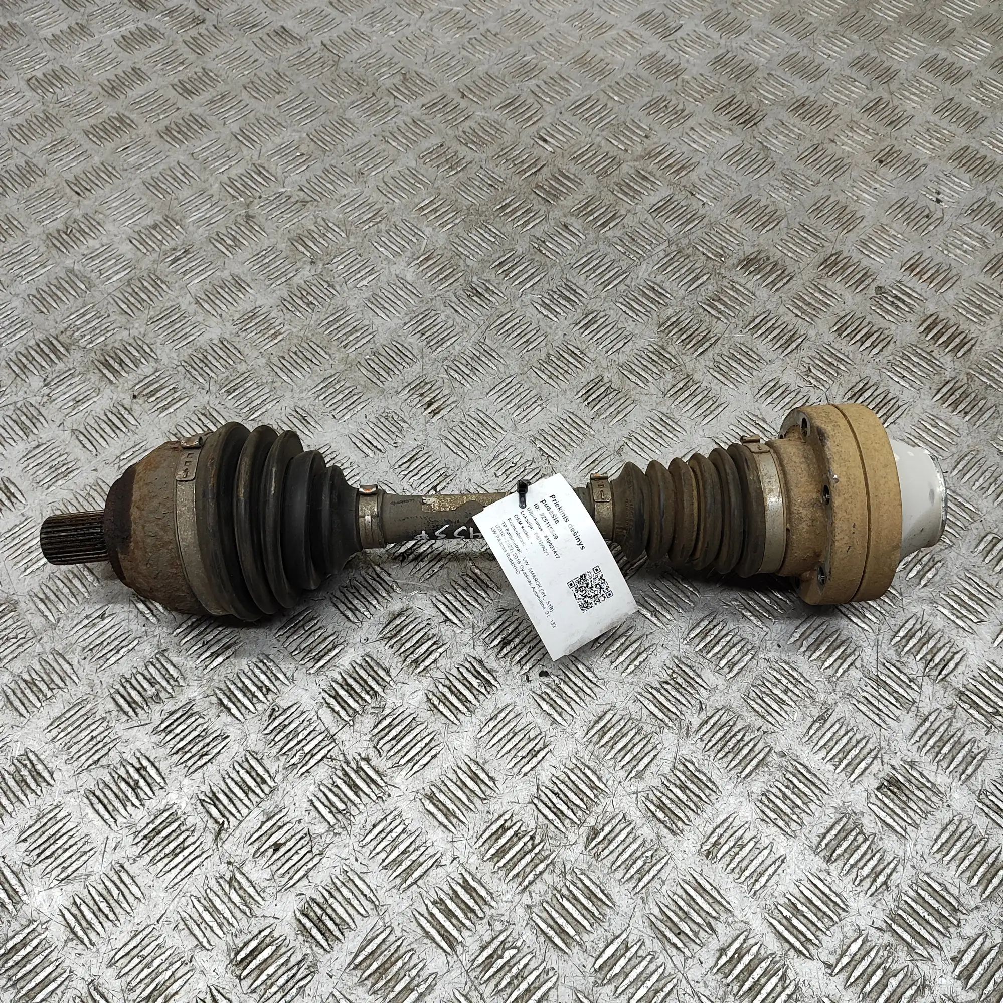 Volkswagen Amarok Front Right Driveshaft Front Right Driveshaft — VW AMAROK (2H_, S1B) (...