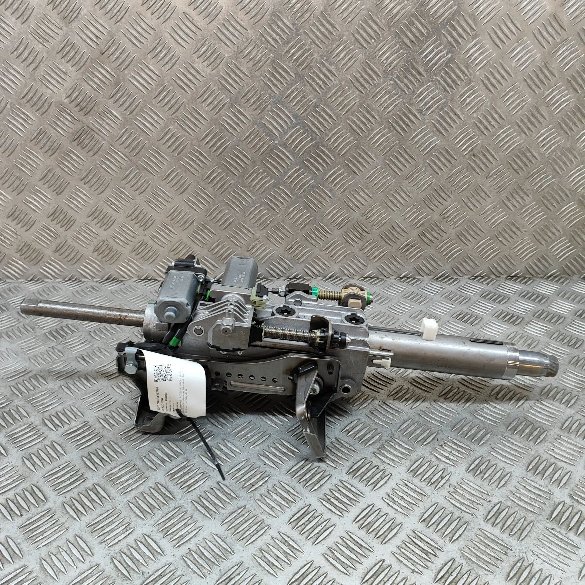 Porsche Macan Steering Column Mechanism Steering Column Mechanism — PORSCHE MACAN (95B)...