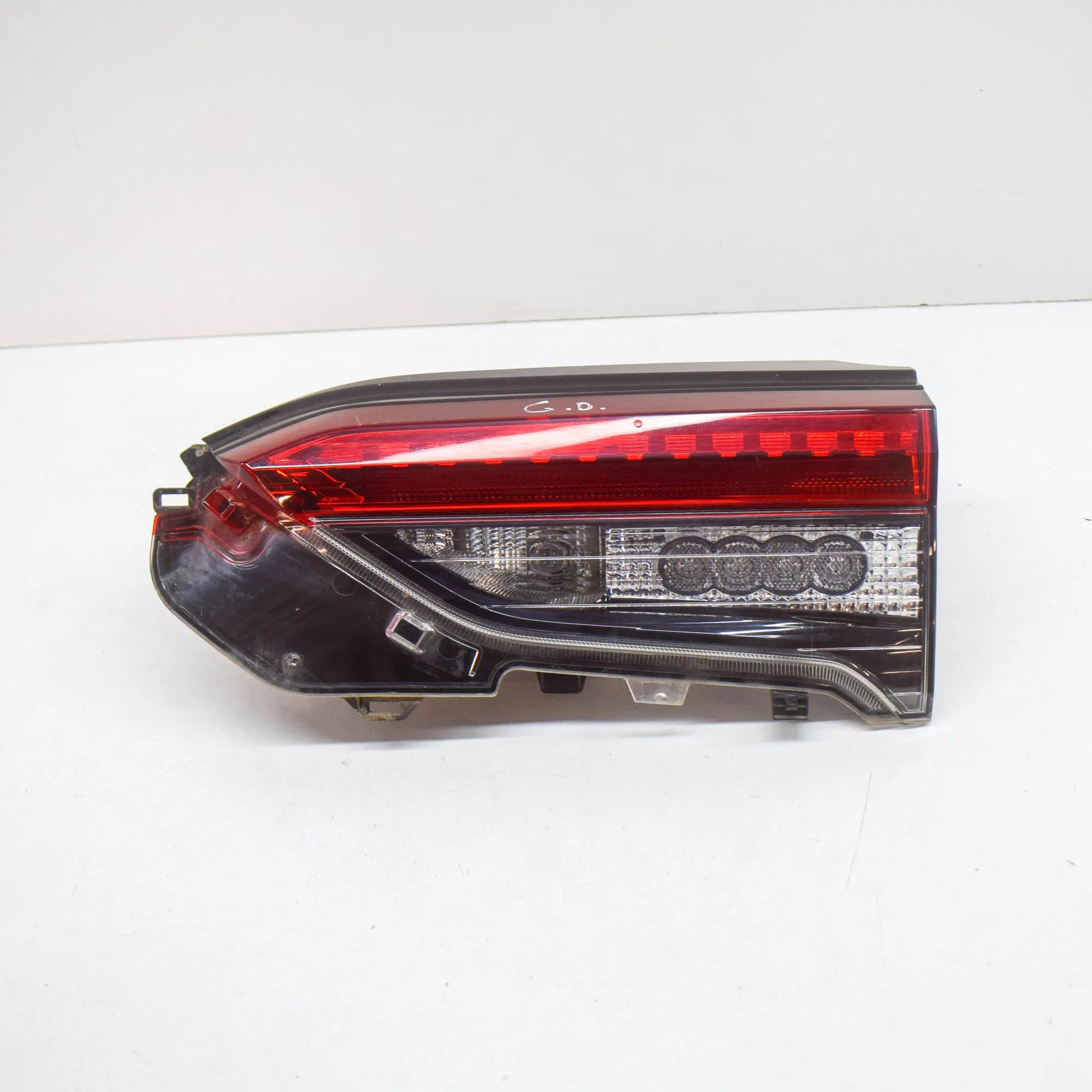 Toyota RAV4 (XA50) Right Side Tailgate Tail Light Right Side Tailgate Tail Light — TOYOTA RAV (4 ...