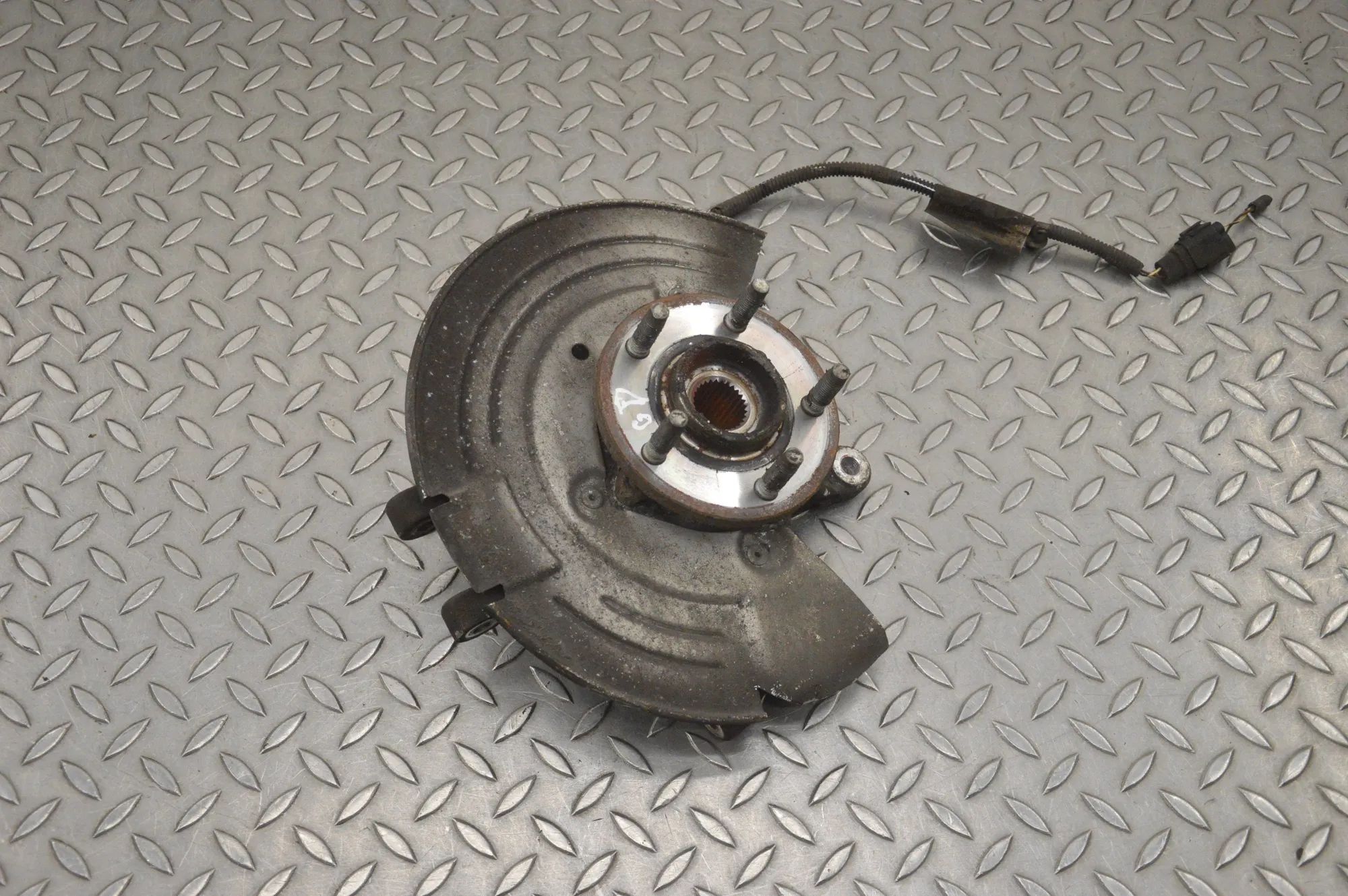Jaguar XK Rear Right Wheel Hub Rear Right Wheel Hub — JAGUAR XK (Coupe X150) (...