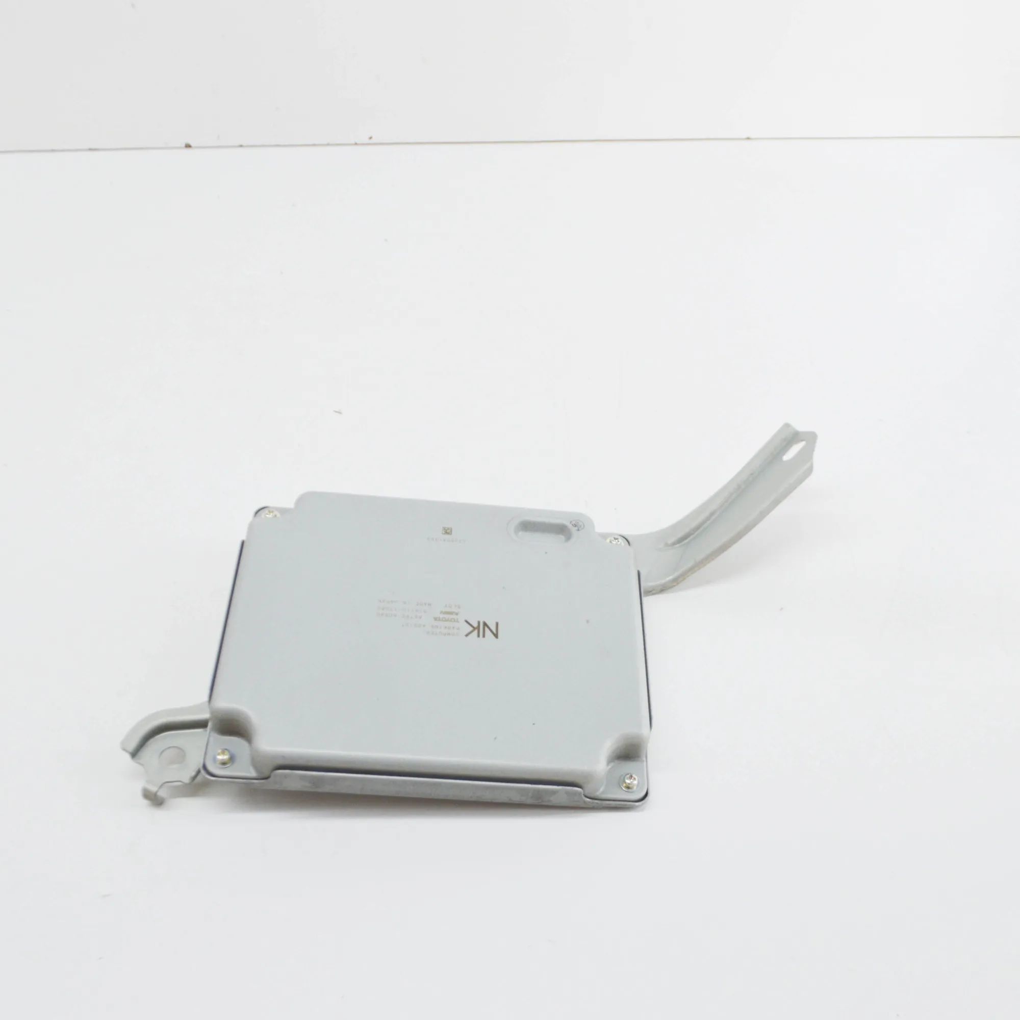Toyota Land Cruiser 150 PDC Parking Sensor Control Unit PDC Parking Sensor Control Unit — TOYOTA LAND C...