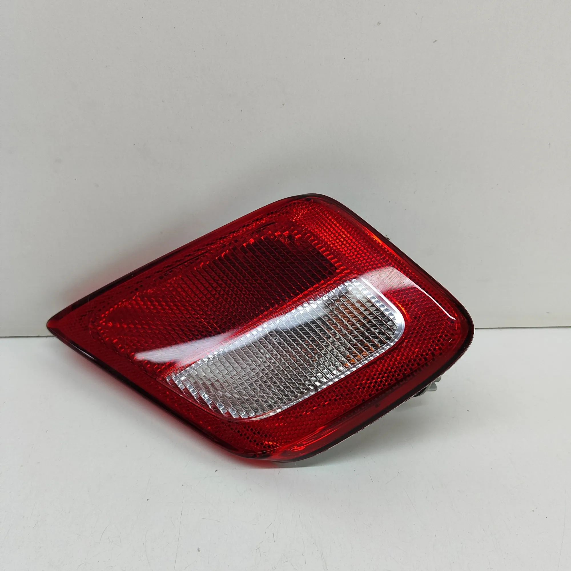 Opel Cascada Left Side Tailgate Tail Light Left Side Tailgate Tail Light — OPEL CASCADA (W...