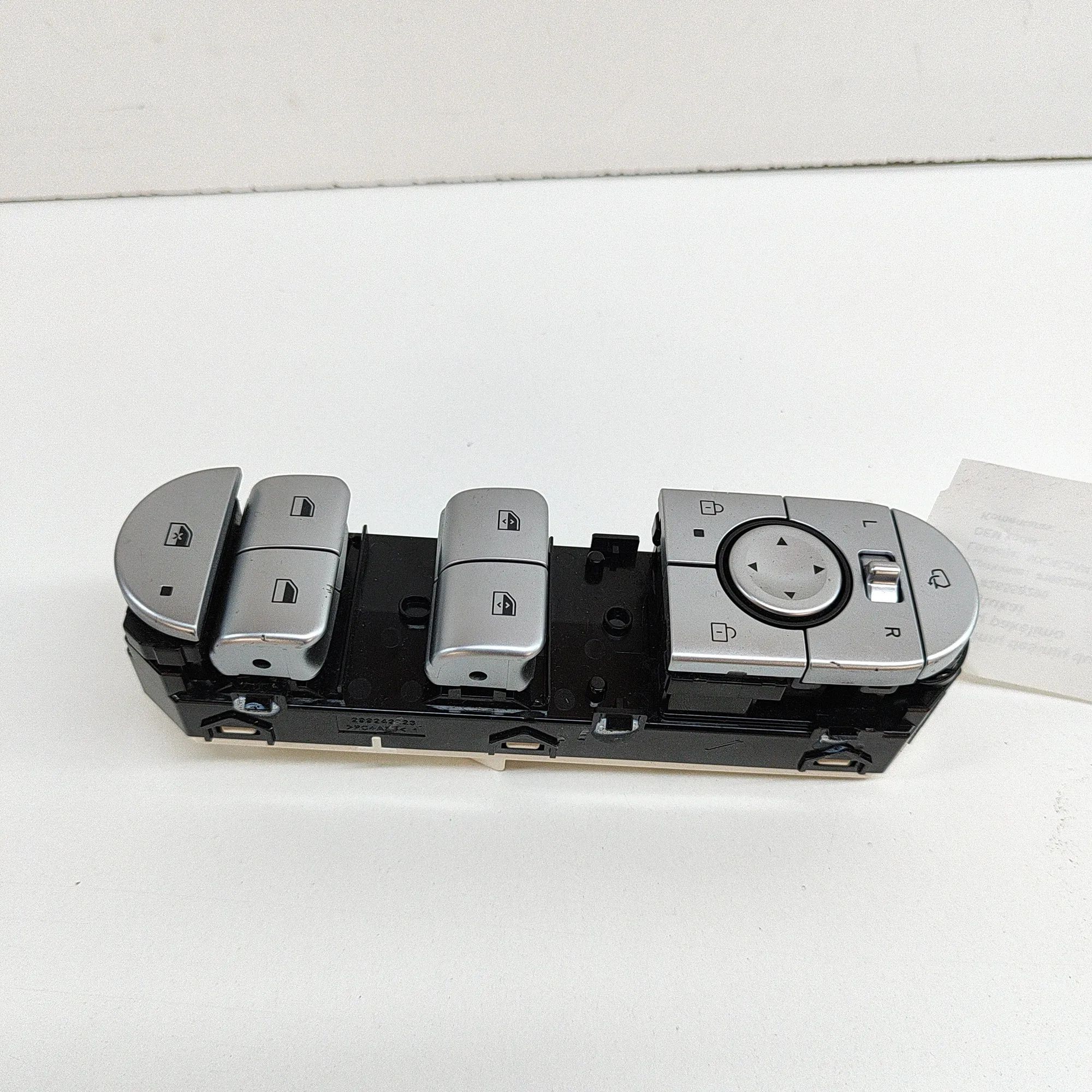 Hyundai Ioniq Door window switch — front right Door window switch — front right — HYUNDAI IONI...