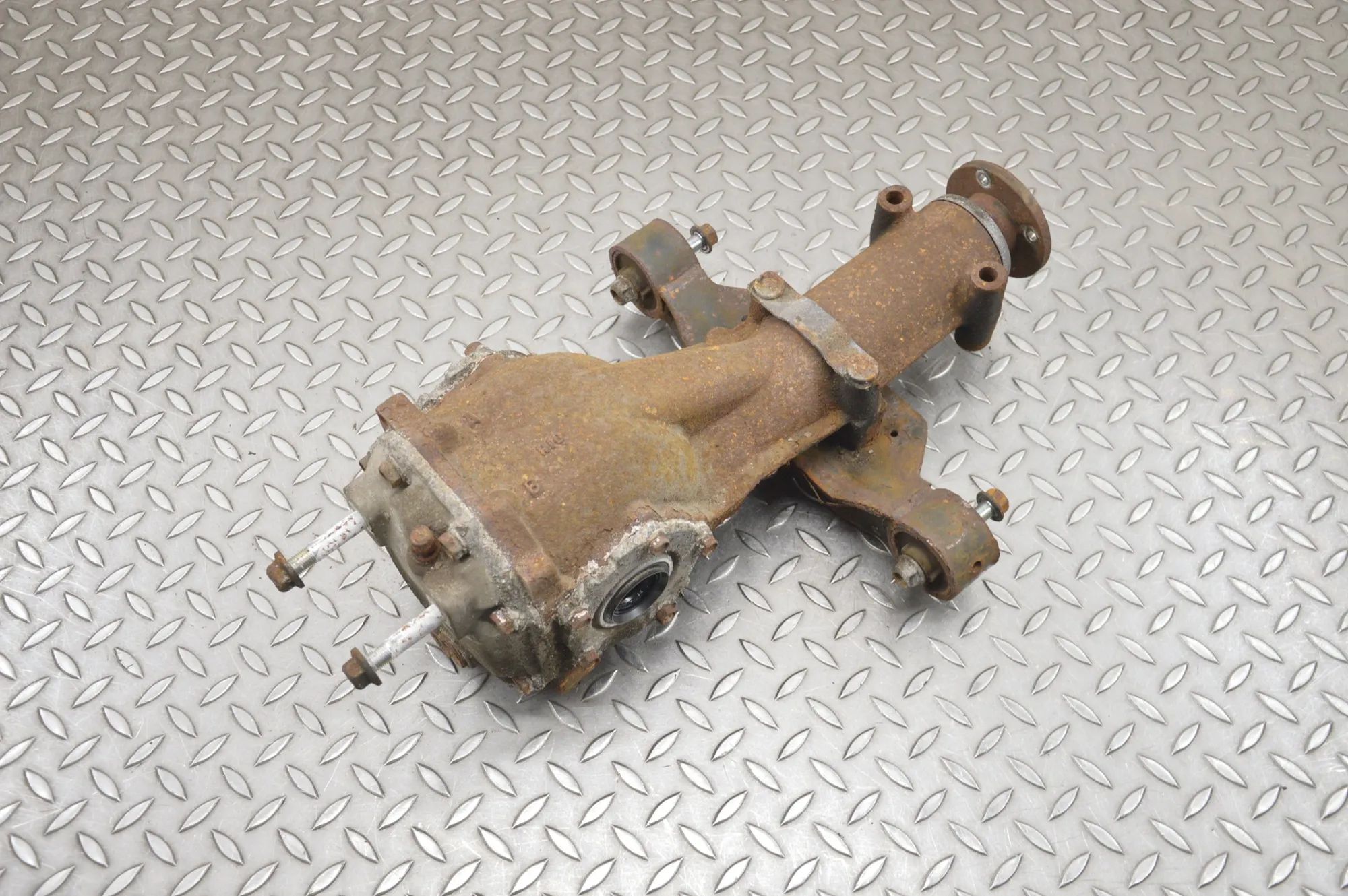 Subaru Outback tagadiferentsiaal Rear differential — SUBARU OUTBACK (BS) (2014-....